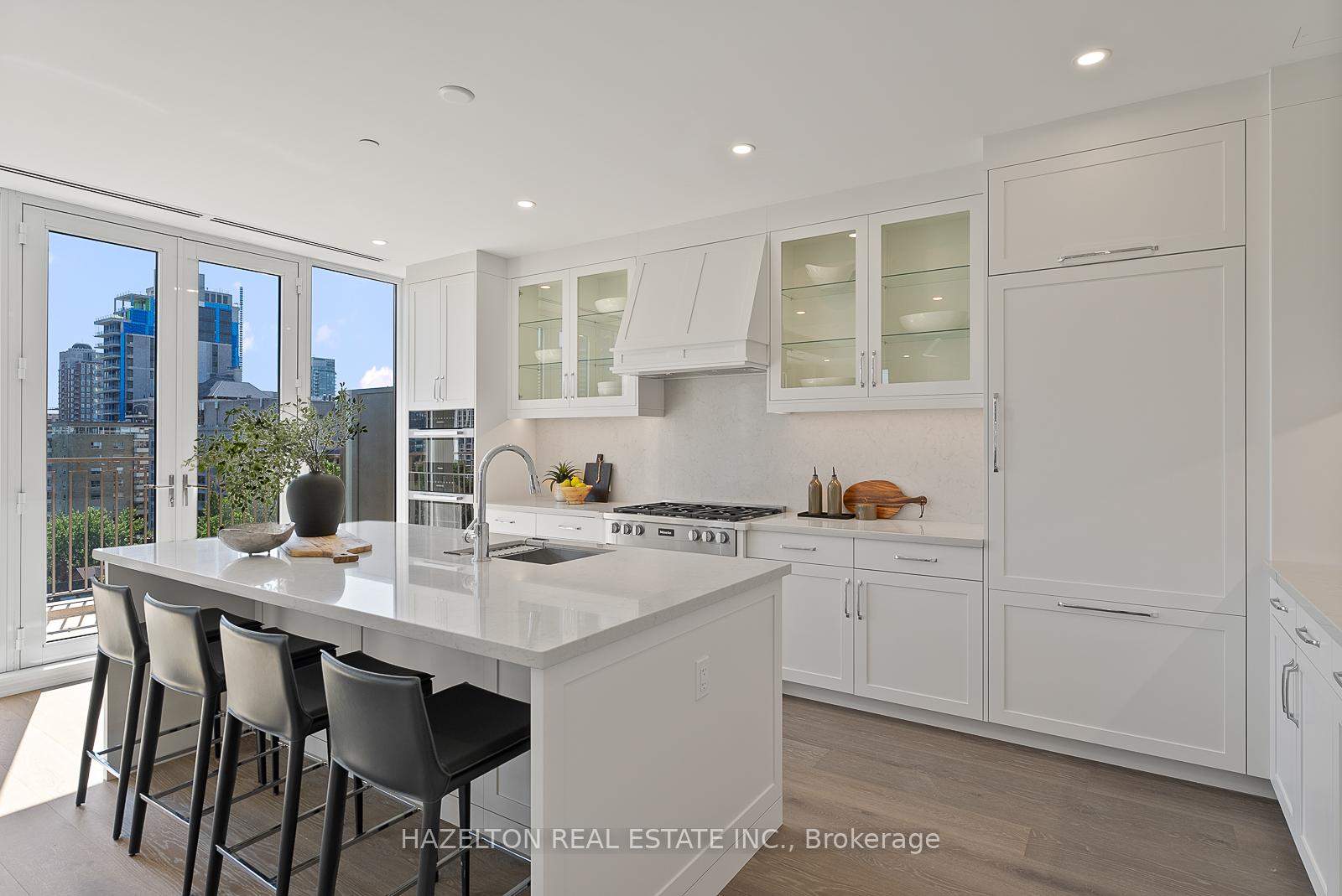 Photo 15 of Unit 802, 128 Hazelton Avenue, Toronto, The Annex — HOMEH