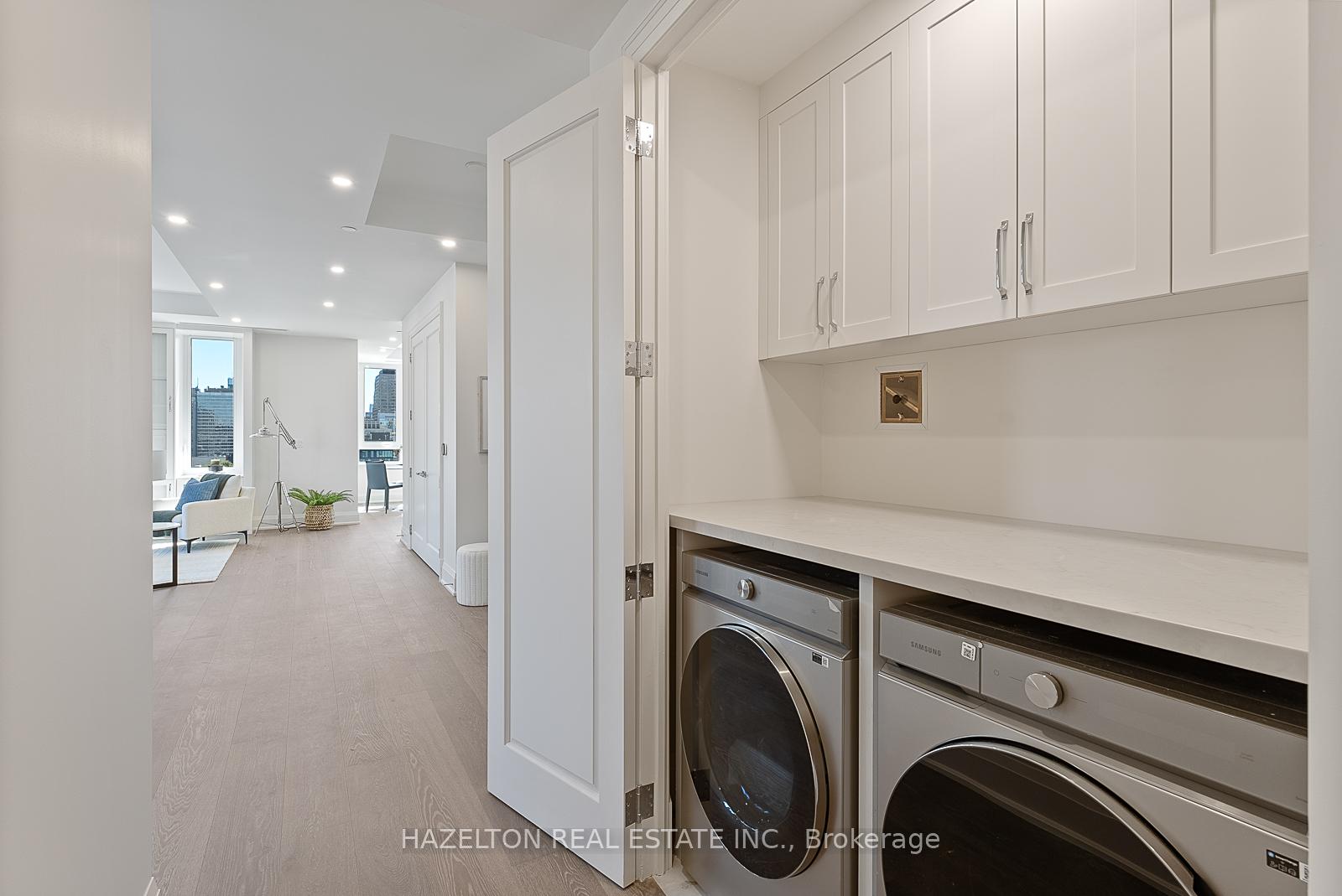 Photo 32 of Unit 802, 128 Hazelton Avenue, Toronto, The Annex — HOMEH