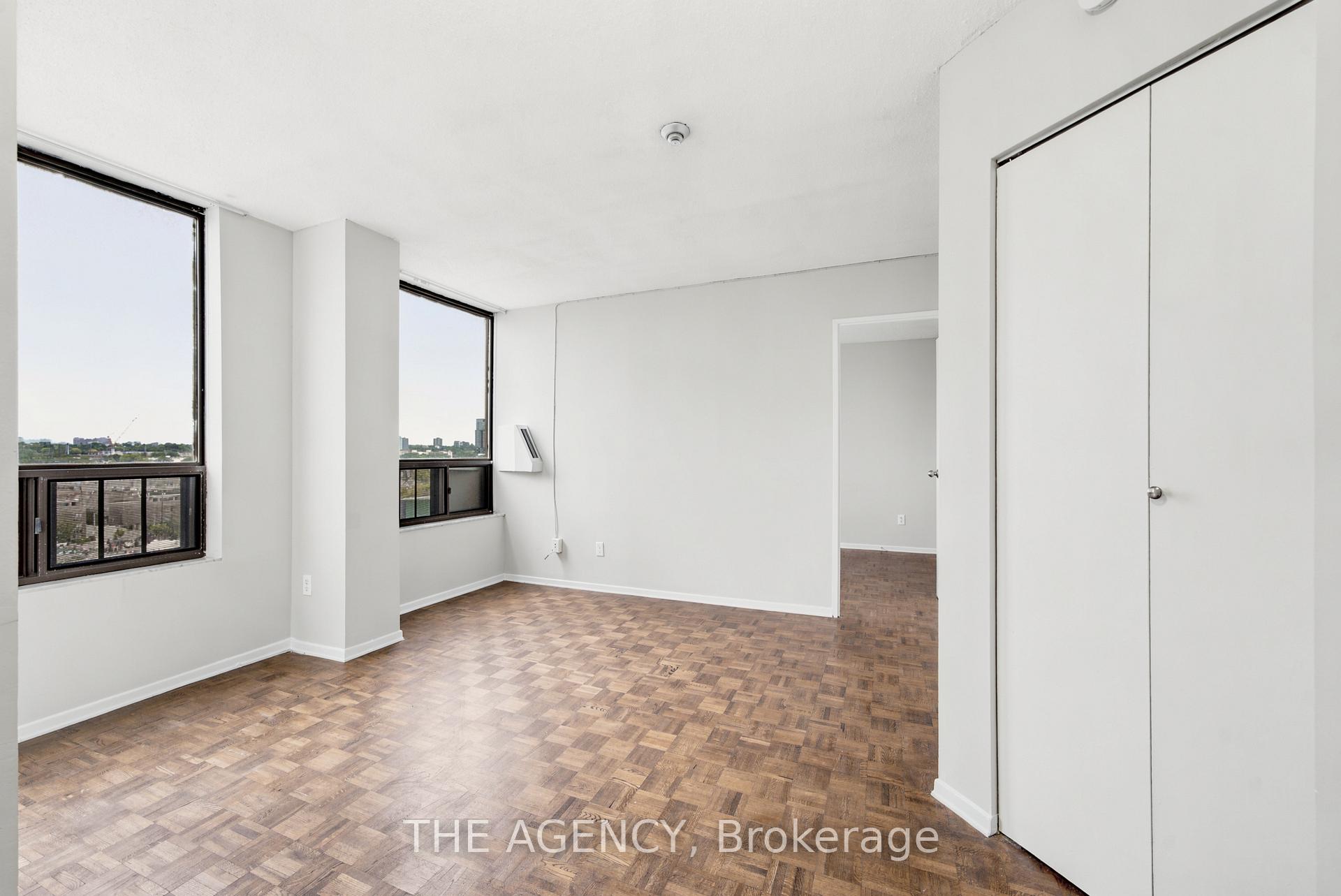 Photo of Unit 1019B, 2360 Dundas Street W