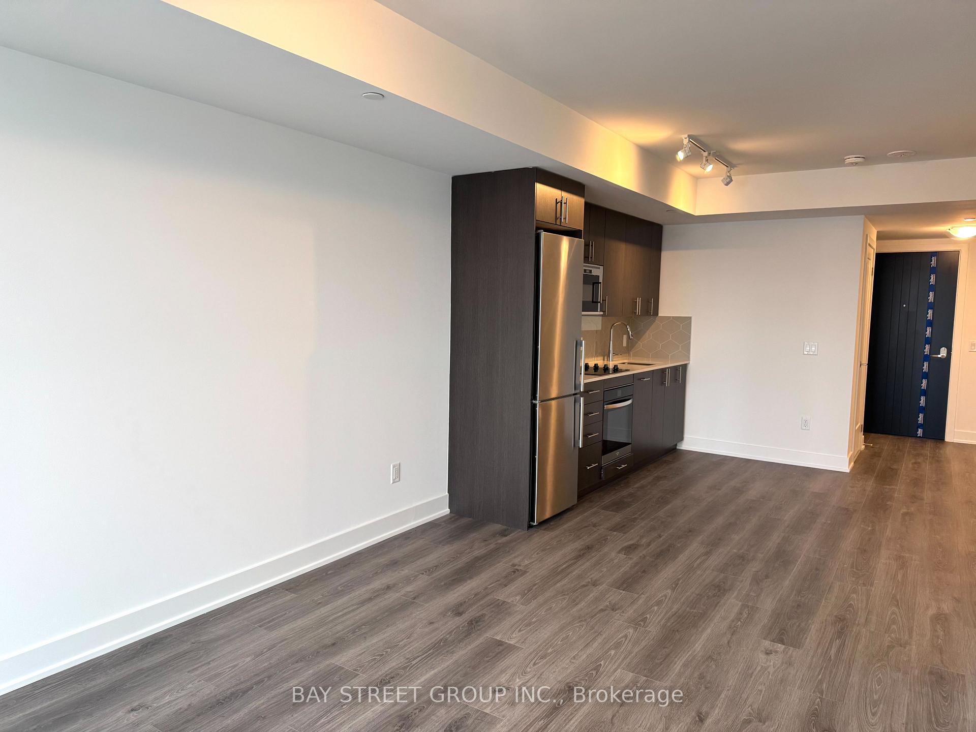 Photo 5 of Unit 1010, 2545 Simcoe Street N, Oshawa, Windfields — HOMEH