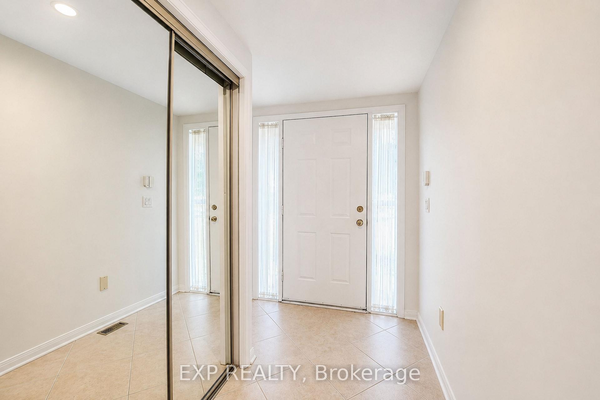 Photo 6 of 61 Wintermute Boulevard, Scarborough, Steeles — HOMEH