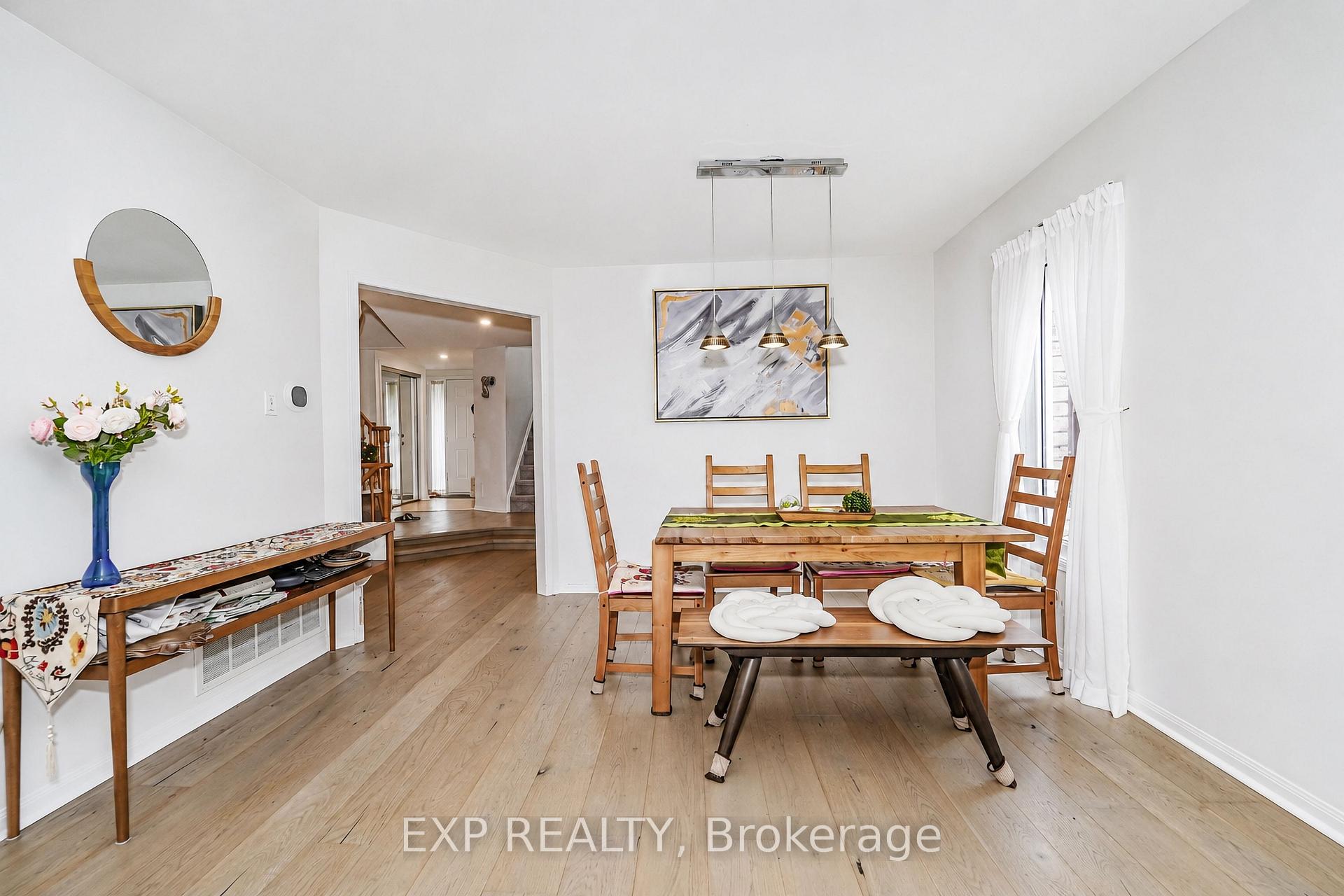 Photo 10 of 61 Wintermute Boulevard, Scarborough, Steeles — HOMEH