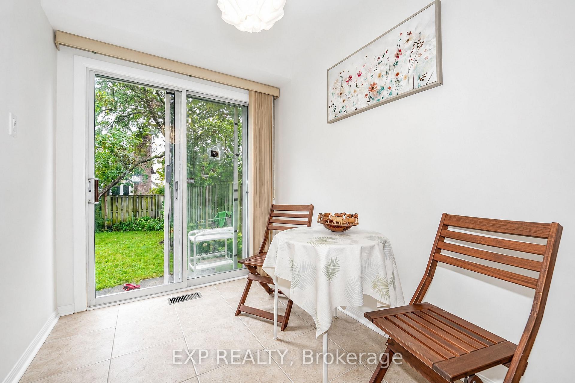Photo 13 of 61 Wintermute Boulevard, Scarborough, Steeles — HOMEH