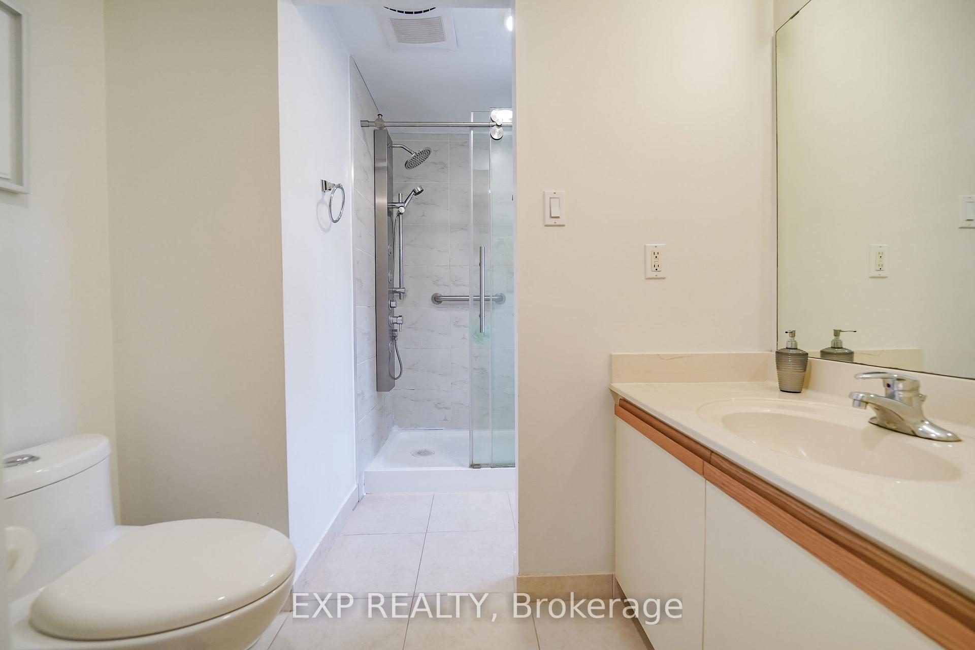 Photo 22 of 61 Wintermute Boulevard, Scarborough, Steeles — HOMEH