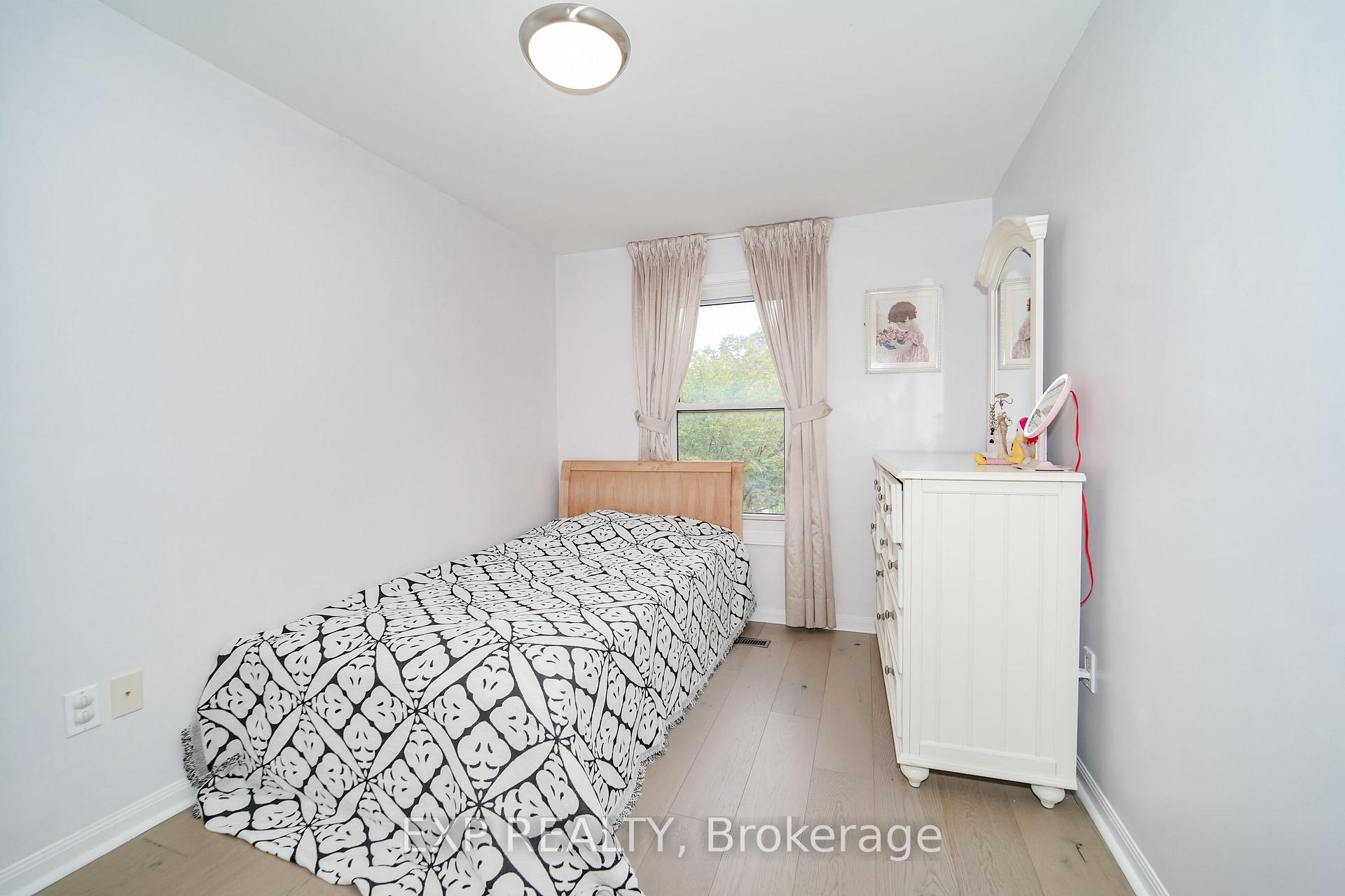 Photo 26 of 61 Wintermute Boulevard, Scarborough, Steeles — HOMEH