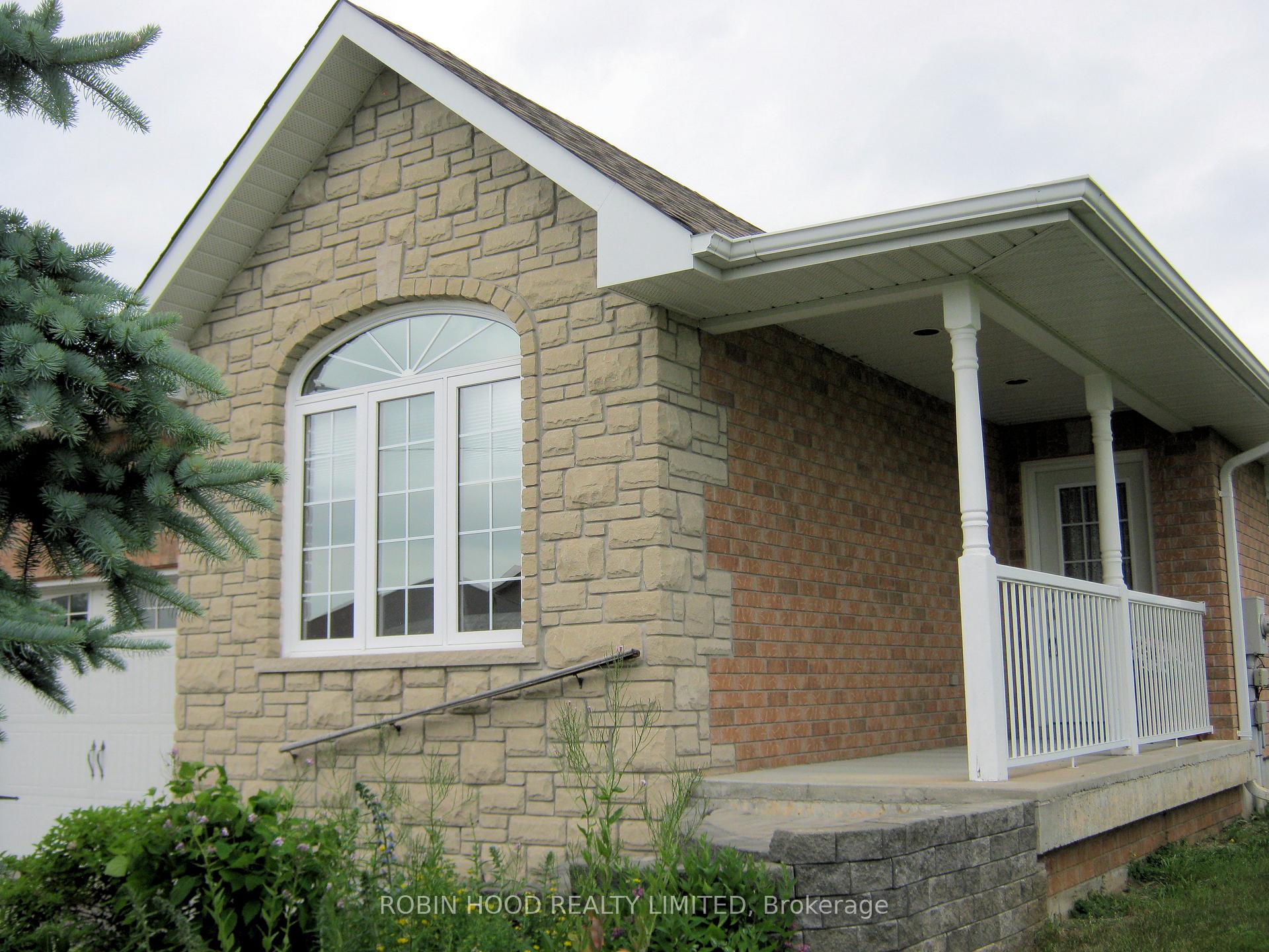 Photo 6 of 40 Dormer Road, Kawartha Lakes, Lindsay — HOMEH