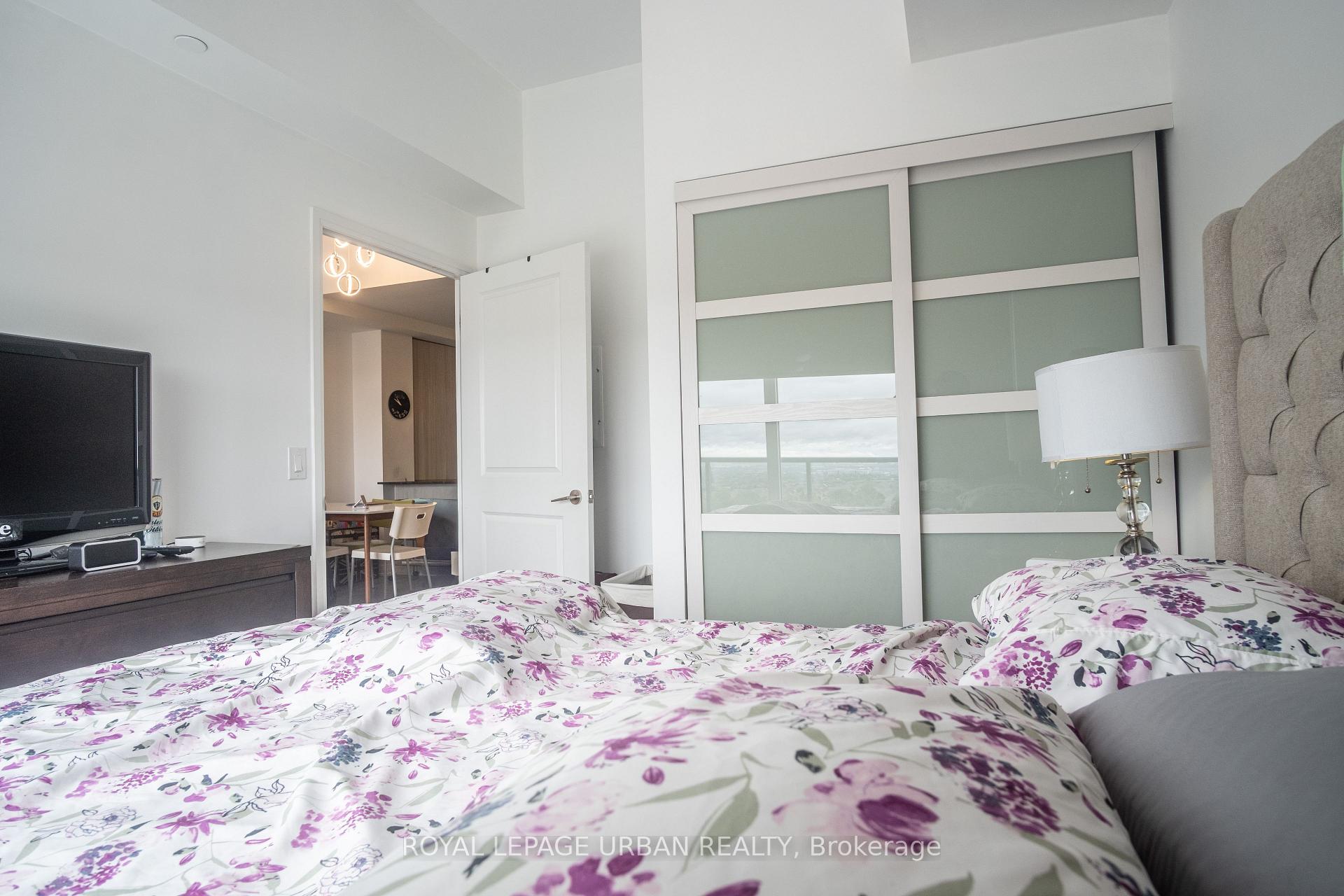 Photo 9 of Unit 817, 99 Eagle Rock Way, Vaughan, Maple — HOMEH