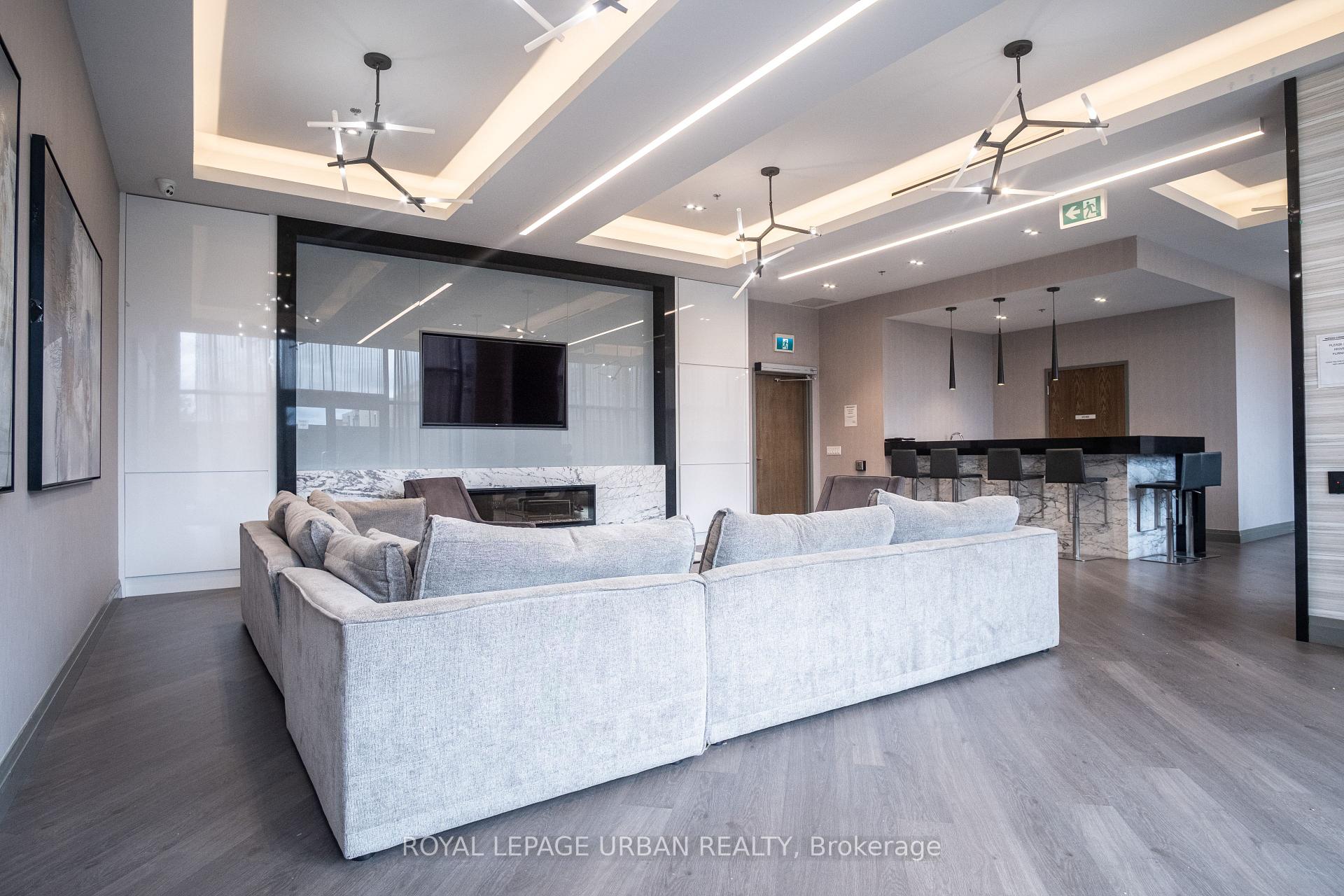 Photo 21 of Unit 817, 99 Eagle Rock Way, Vaughan, Maple — HOMEH
