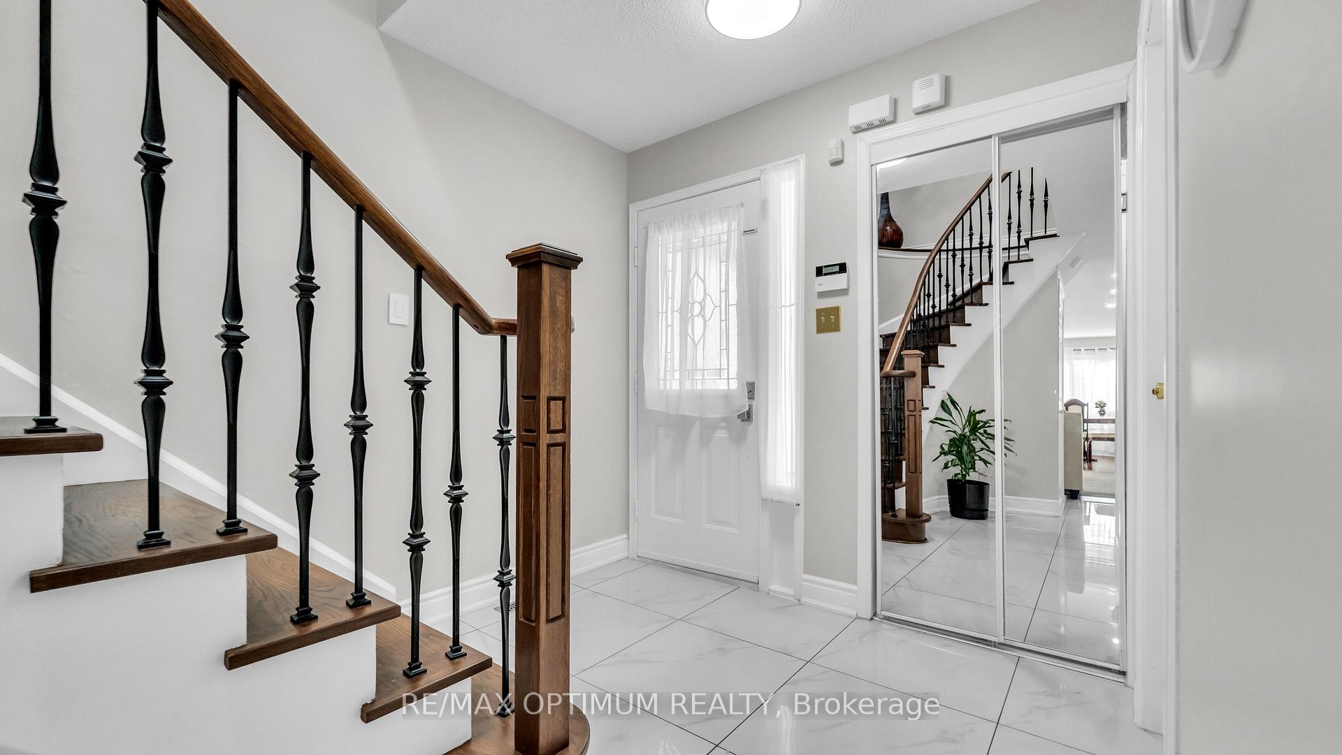 Photo 3 of 79 Gatesgill Street, Brampton, Brampton West — HOMEH