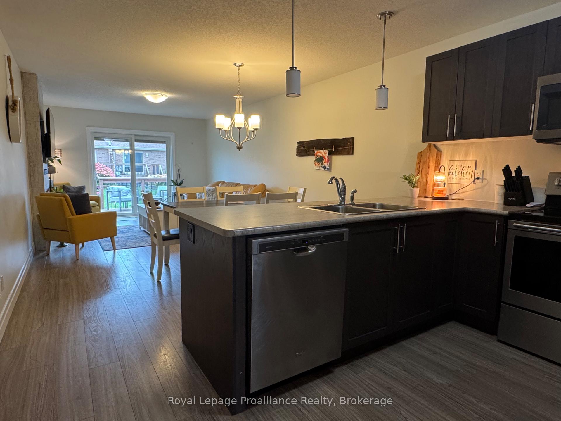 Photo 9 of 19 McIntosh Crescent, Quinte West, Murray Ward — HOMEH