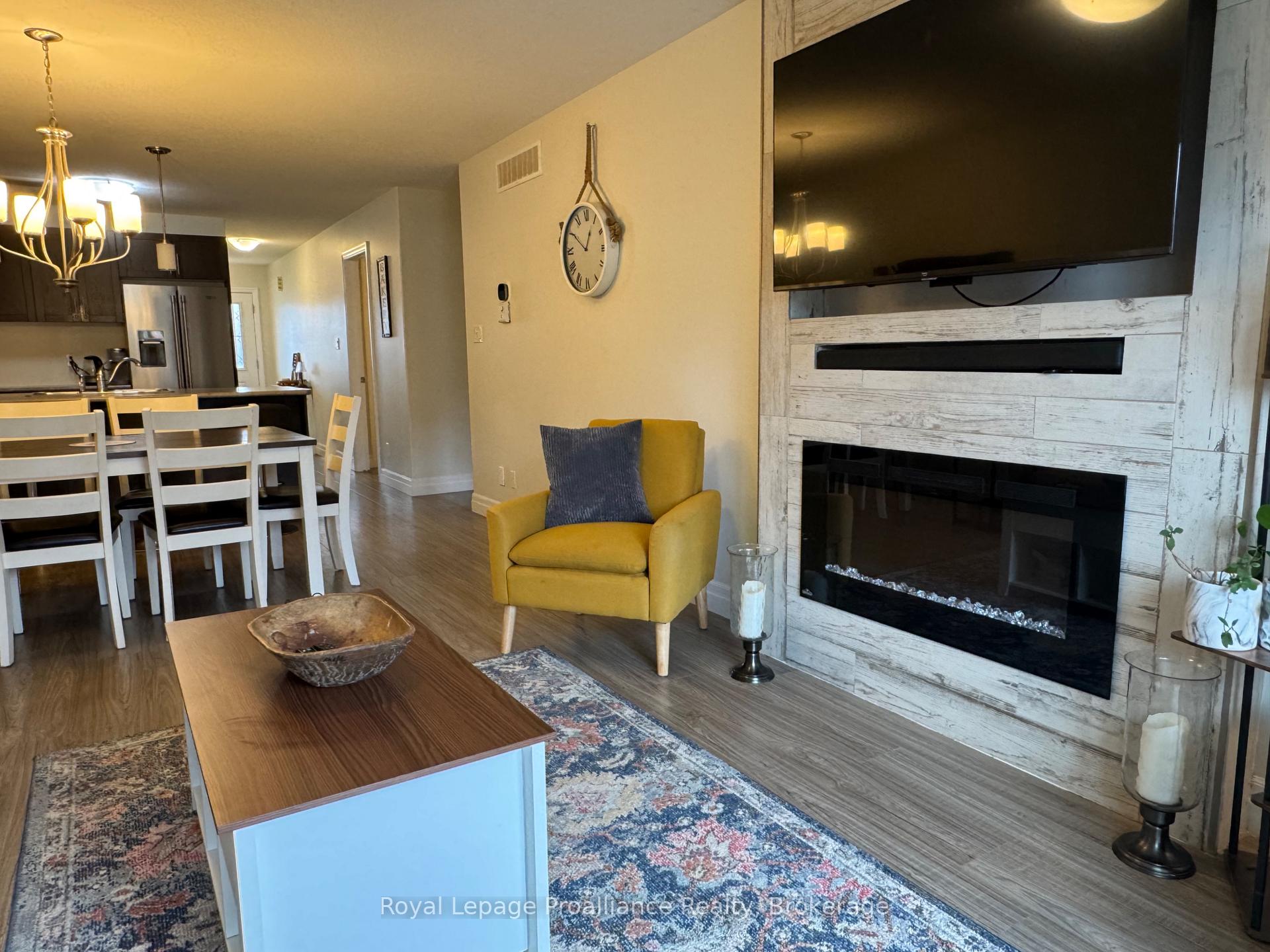 Photo 15 of 19 McIntosh Crescent, Quinte West, Murray Ward — HOMEH