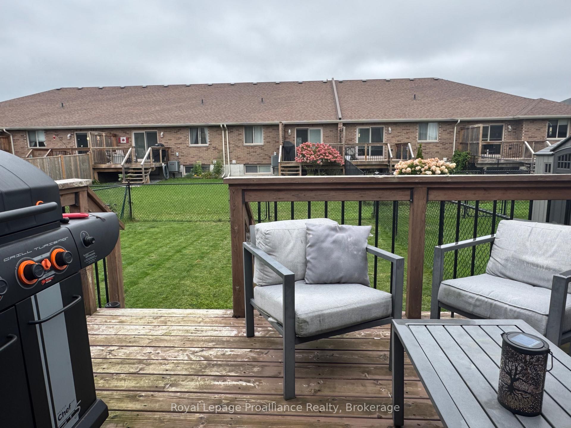 Photo 17 of 19 McIntosh Crescent, Quinte West, Murray Ward — HOMEH