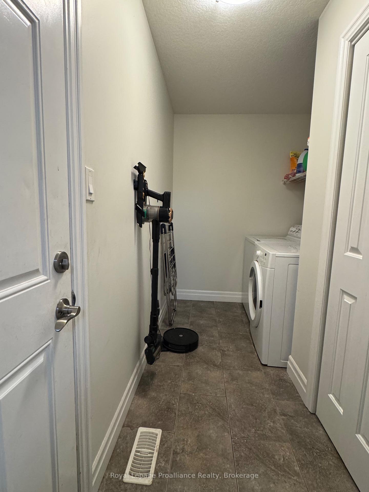 Photo 27 of 19 McIntosh Crescent, Quinte West, Murray Ward — HOMEH