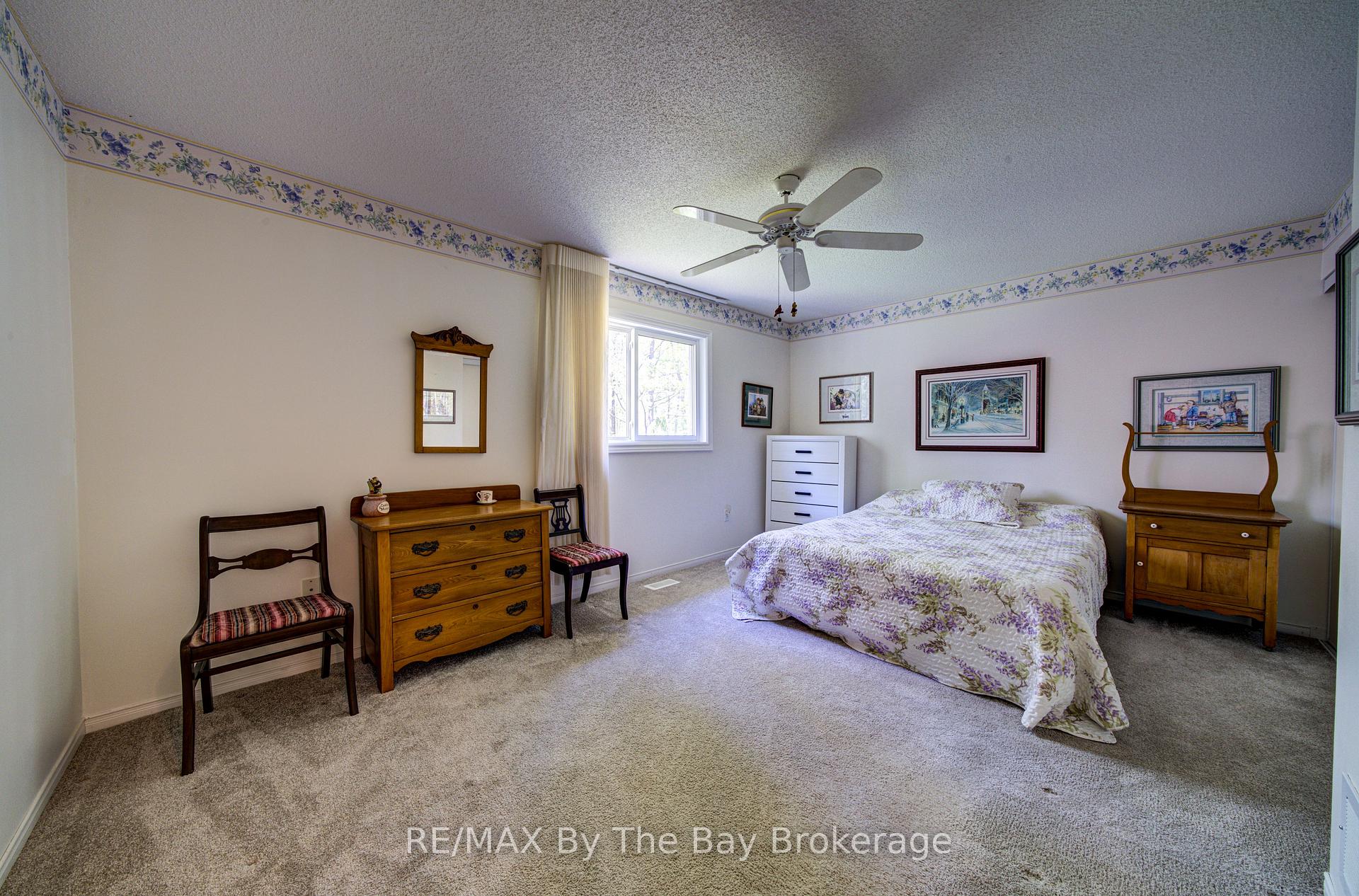 Photo 17 of 12 Silver Birch Avenue, Wasaga Beach — HOMEH
