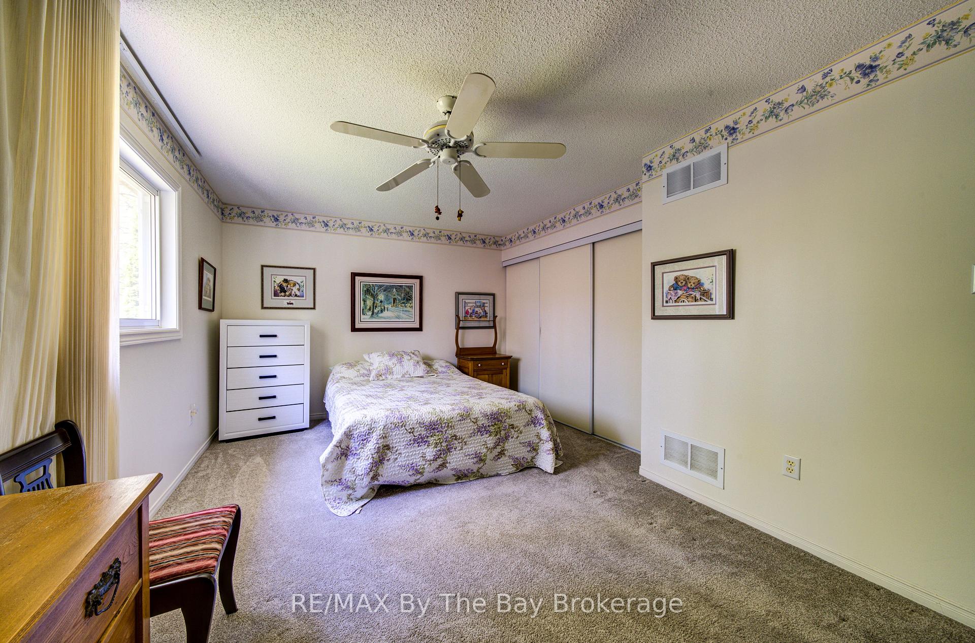 Photo 19 of 12 Silver Birch Avenue, Wasaga Beach — HOMEH