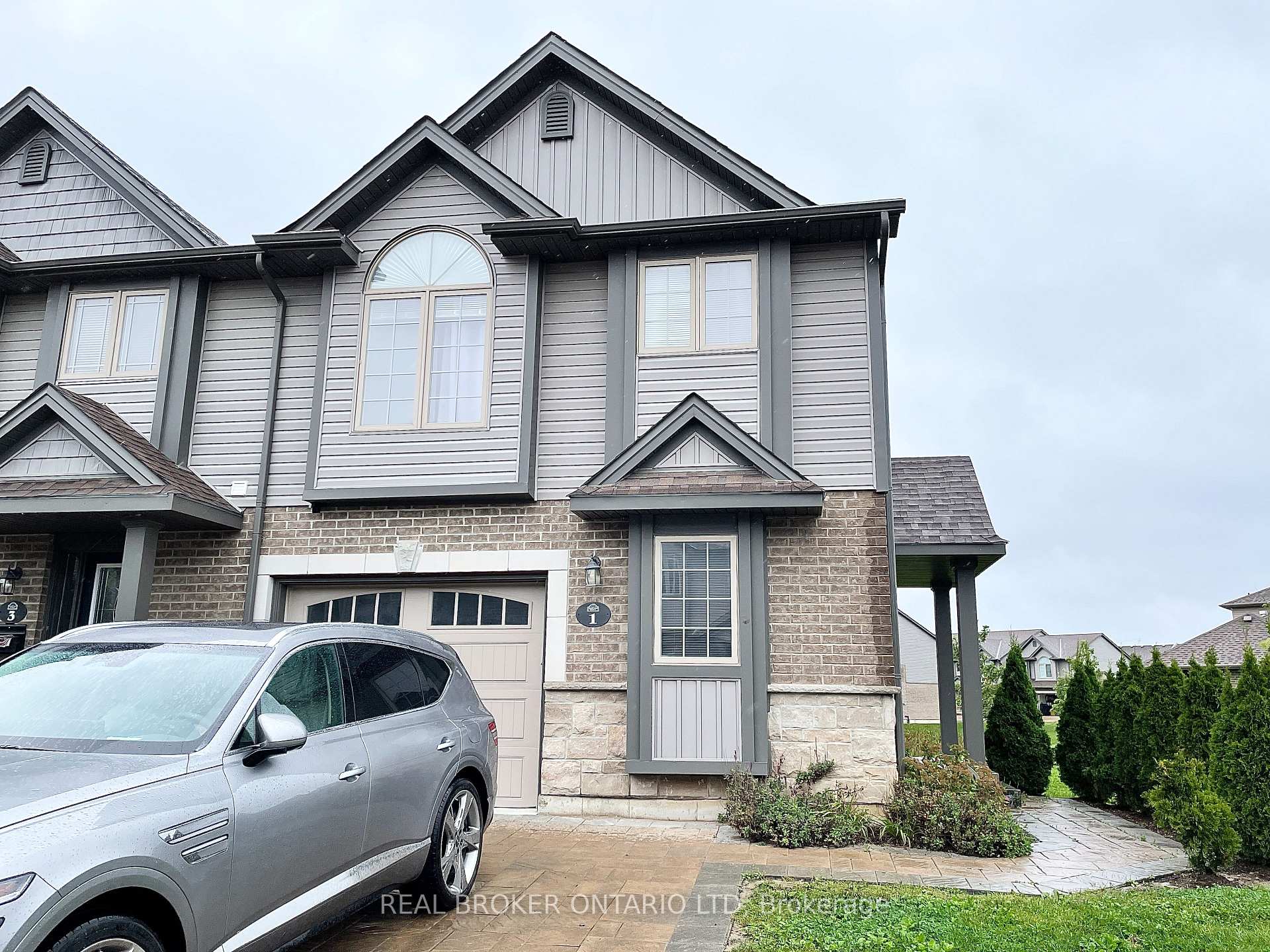 Photo of Unit 1, 3400 Castle Rock Place