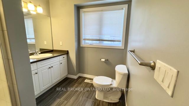Photo 10 of Unit 1, 3400 Castle Rock Place, London, South W — HOMEH