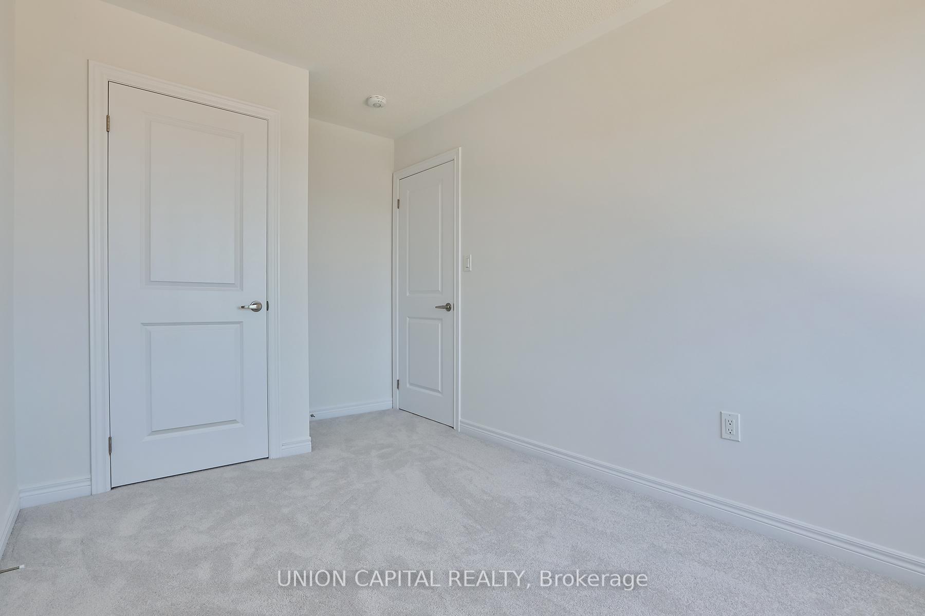 Photo 23 of 83 Sorbara Way, Whitby, Brooklin — HOMEH