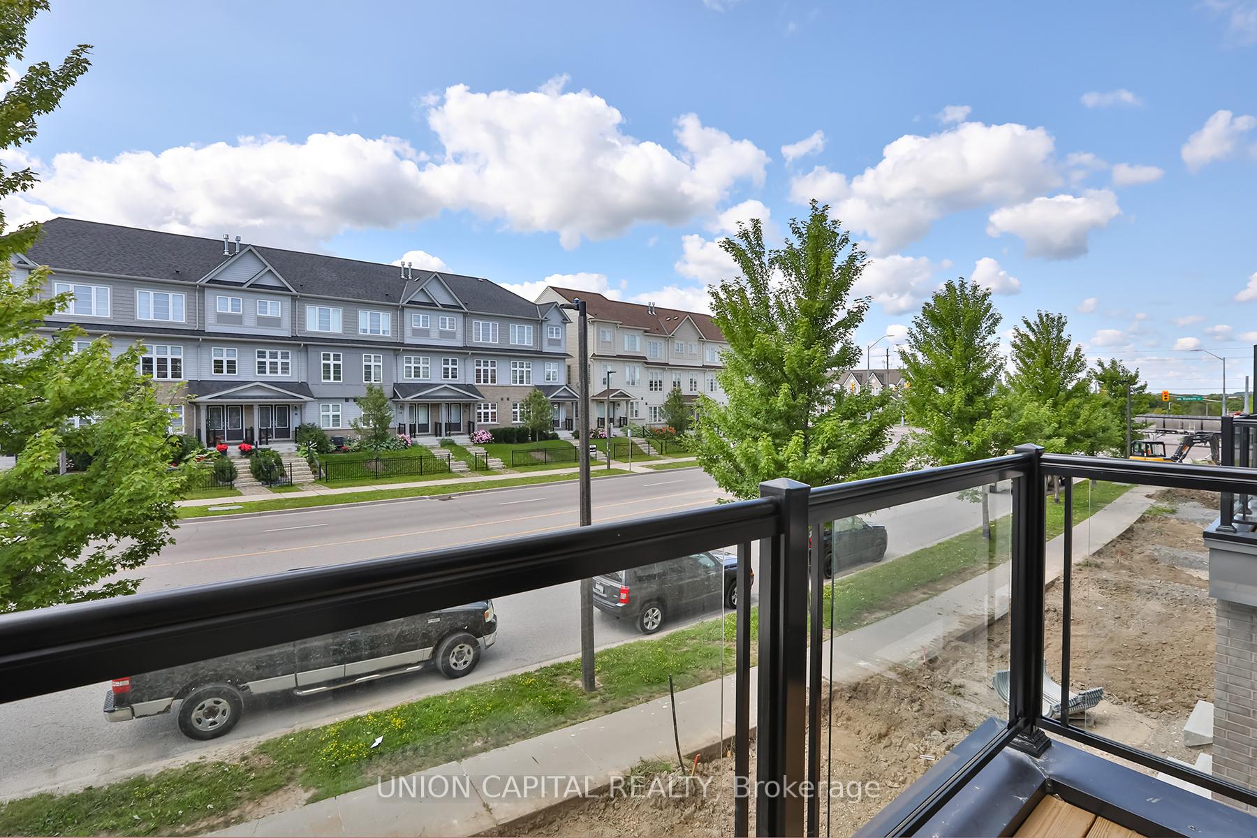 Photo 29 of 83 Sorbara Way, Whitby, Brooklin — HOMEH