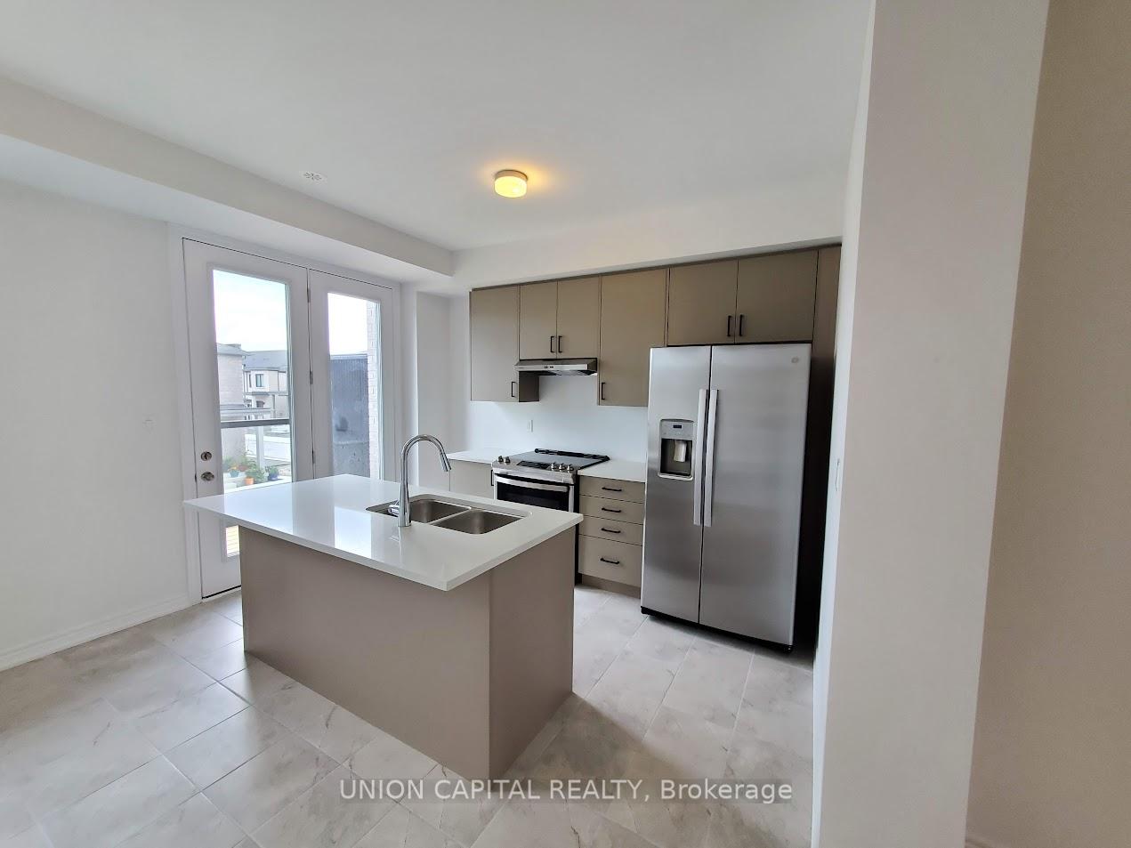Photo 37 of 83 Sorbara Way, Whitby, Brooklin — HOMEH