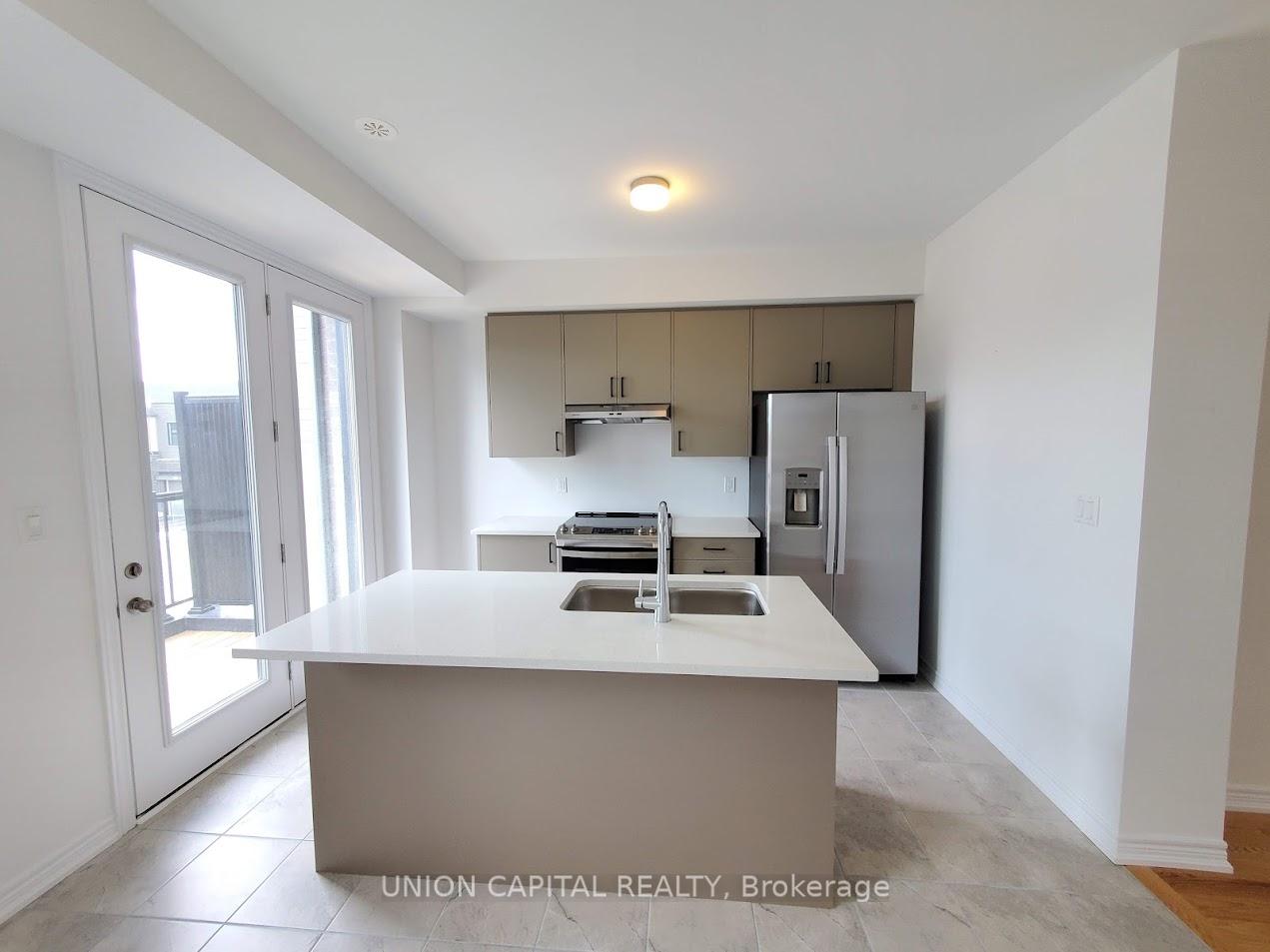 Photo 38 of 83 Sorbara Way, Whitby, Brooklin — HOMEH