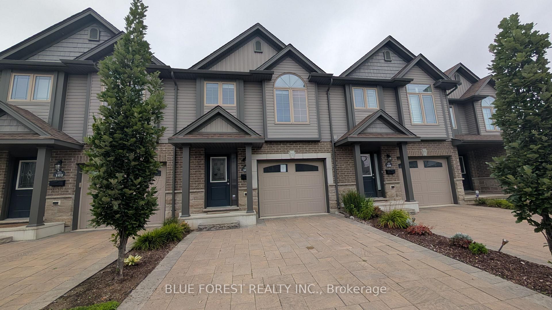 Photo of Unit 104, 3400 Castle Rock Place