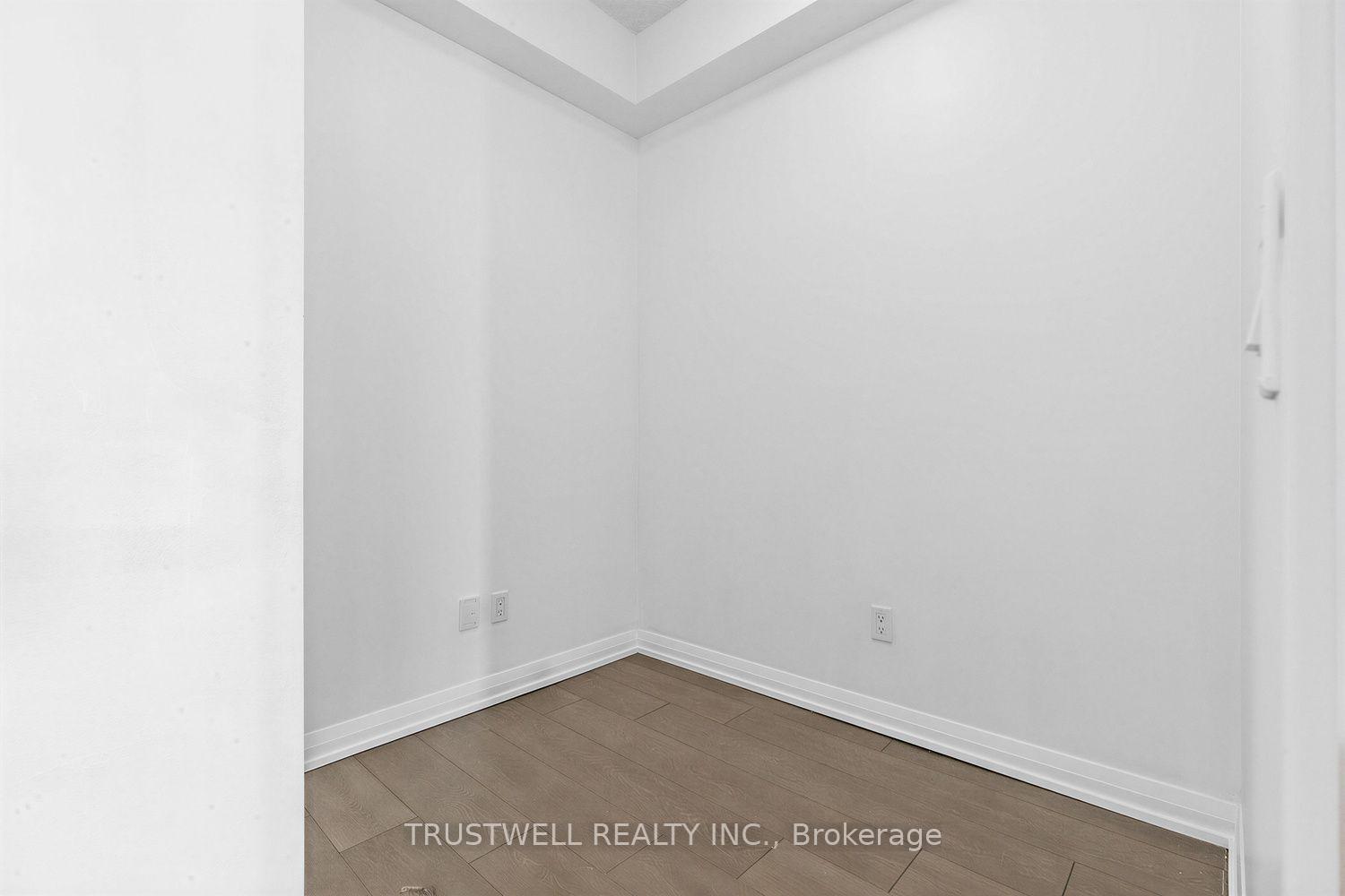 Photo 3 of Unit 2511, 7895 Jane Street, Vaughan, Concord — HOMEH