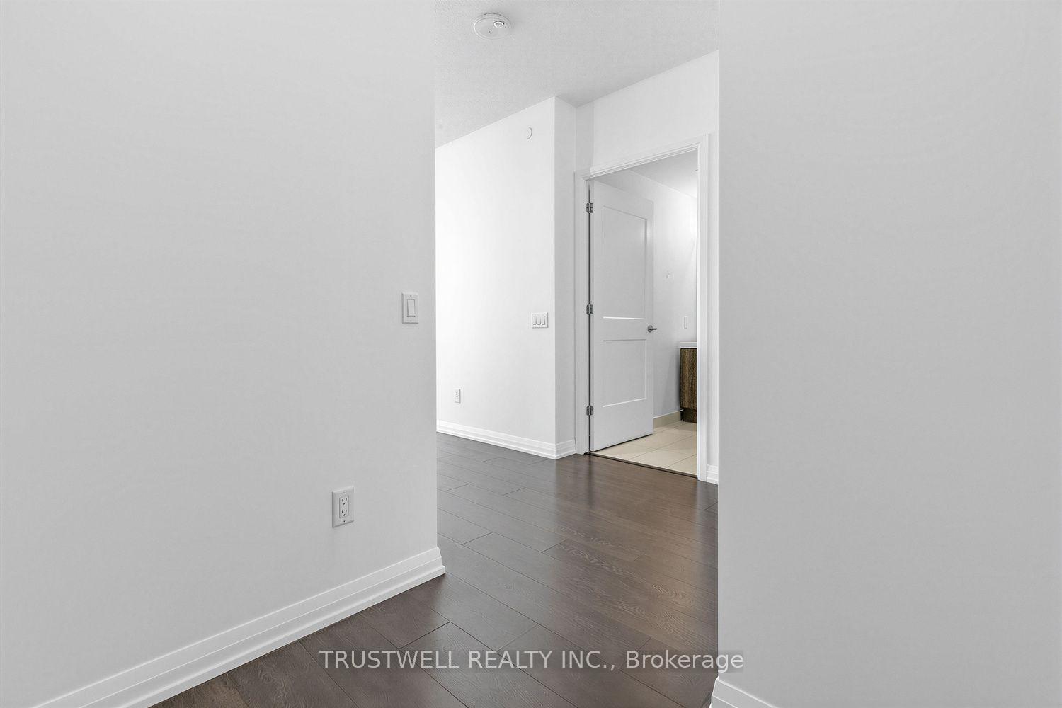 Photo 4 of Unit 2511, 7895 Jane Street, Vaughan, Concord — HOMEH
