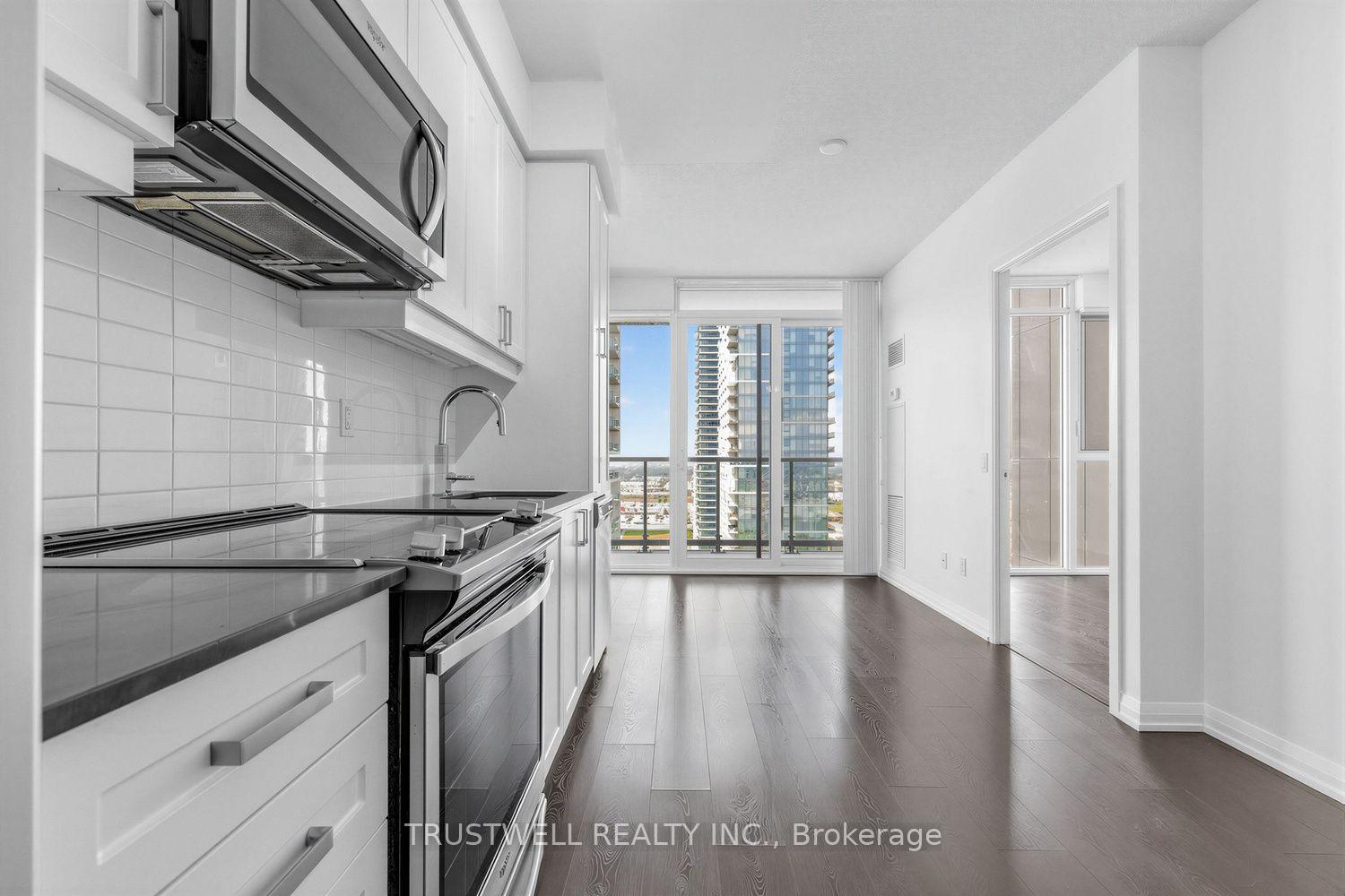 Photo 10 of Unit 2511, 7895 Jane Street, Vaughan, Concord — HOMEH
