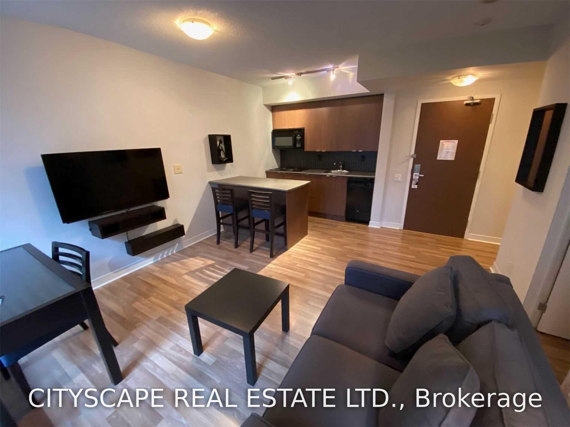 Photo 5 of Unit 1702, 8 Colborne Street, Toronto, Church-Yonge Corridor — HOMEH
