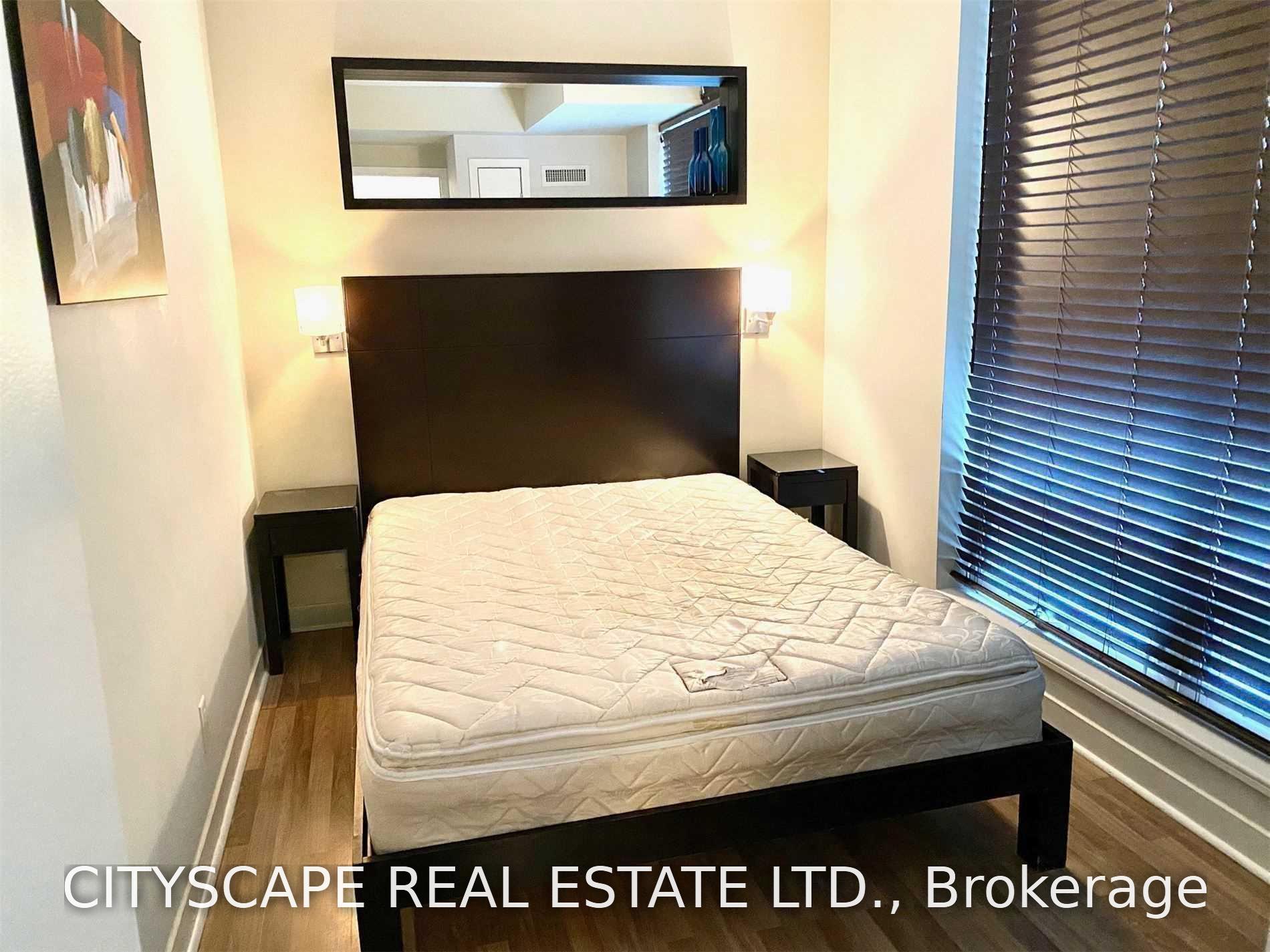 Photo 8 of Unit 1702, 8 Colborne Street, Toronto, Church-Yonge Corridor — HOMEH