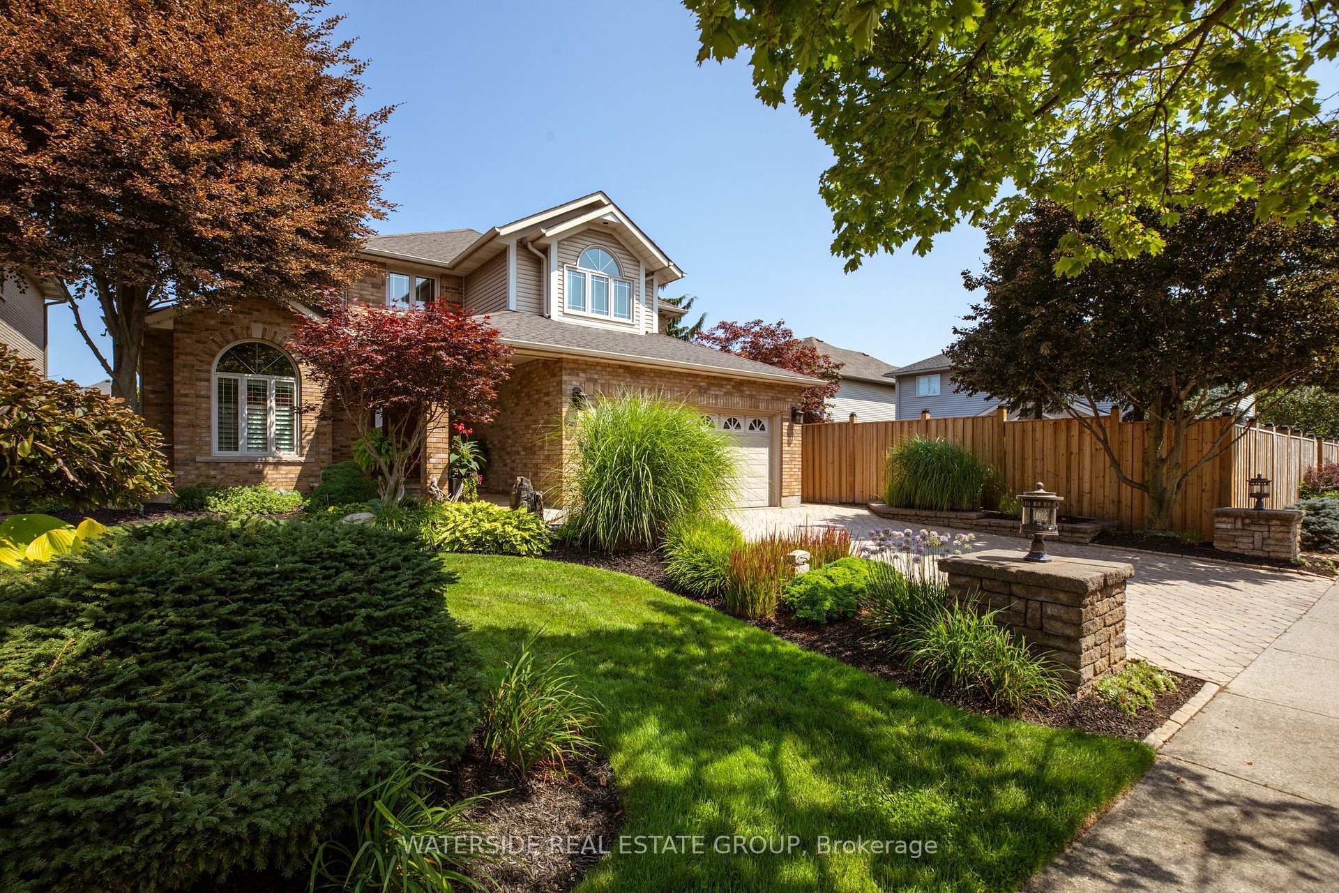 Photo 1 of 4 Lido Drive, Hamilton, Stoney Creek — HOMEH