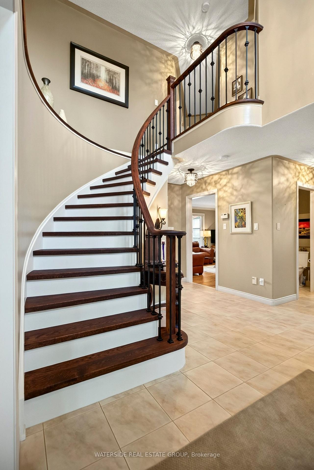 Photo 28 of 4 Lido Drive, Hamilton, Stoney Creek — HOMEH