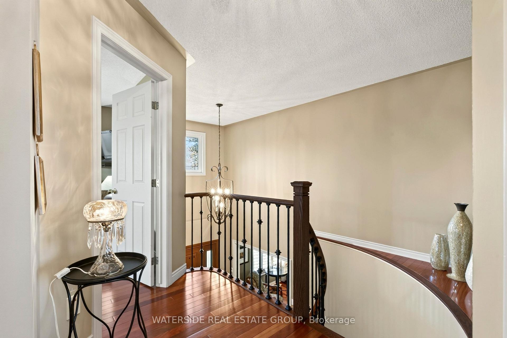 Photo 29 of 4 Lido Drive, Hamilton, Stoney Creek — HOMEH