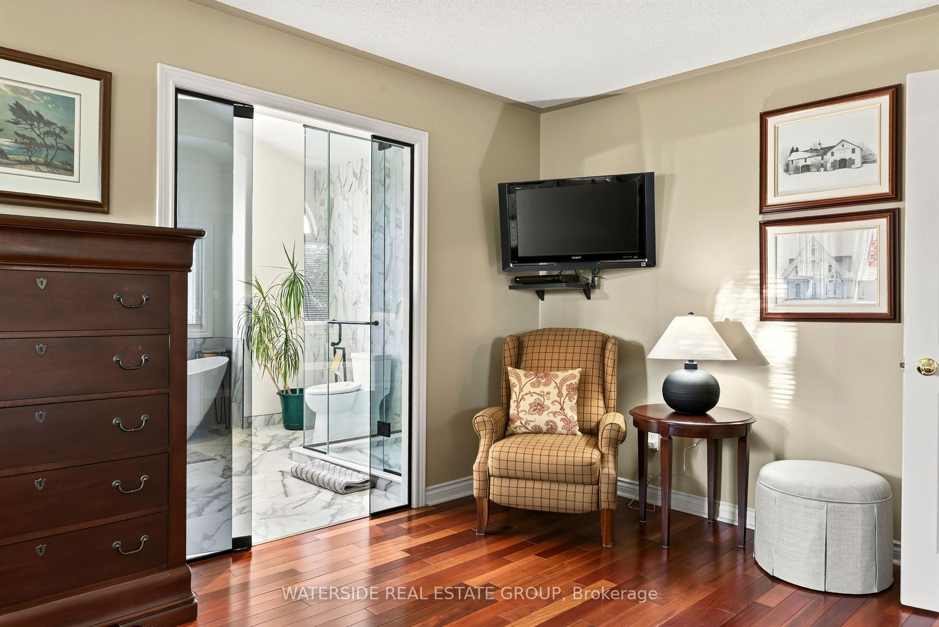 Photo 33 of 4 Lido Drive, Hamilton, Stoney Creek — HOMEH