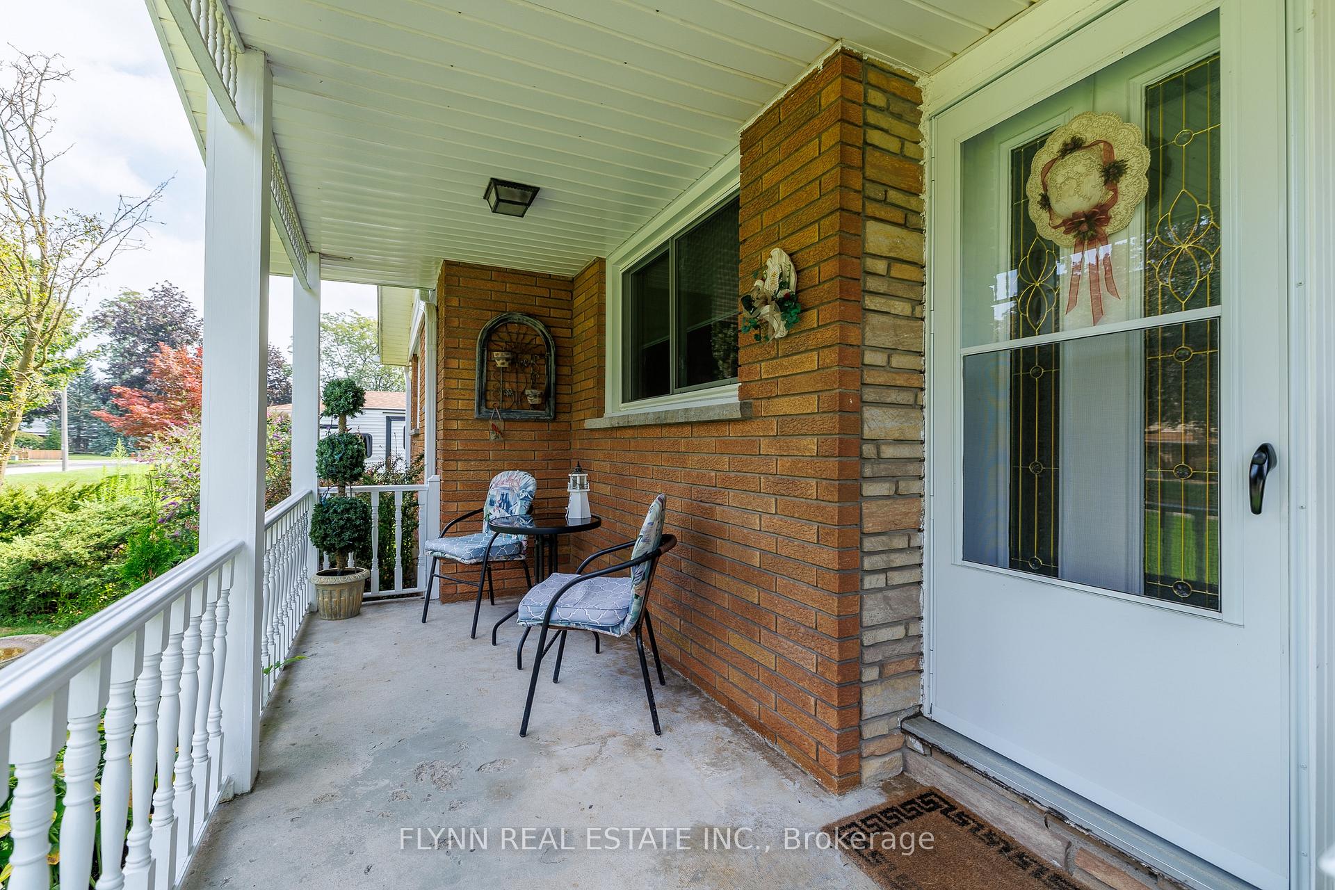 Photo 5 of 7260 McColl Drive, Niagara Falls, Casey — HOMEH