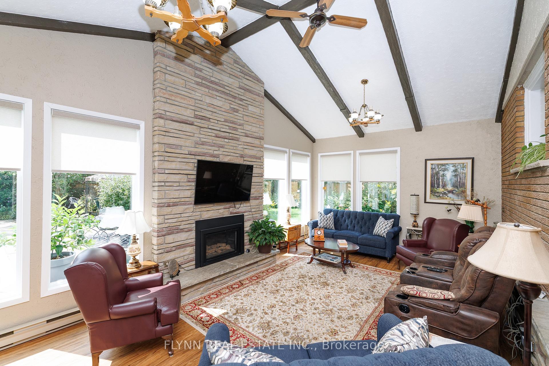 Photo 17 of 7260 McColl Drive, Niagara Falls, Casey — HOMEH