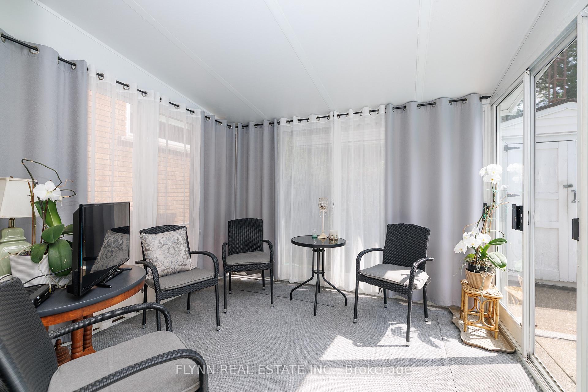 Photo 20 of 7260 McColl Drive, Niagara Falls, Casey — HOMEH