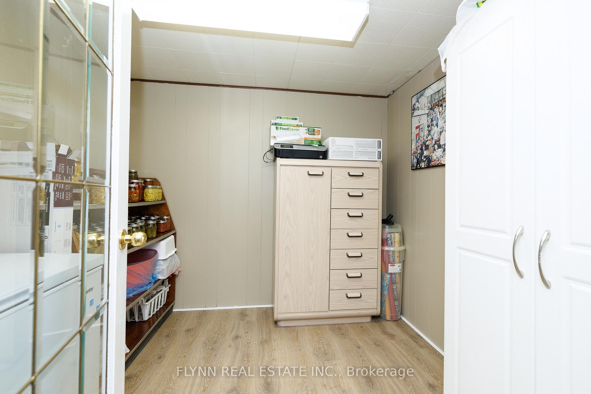 Photo 34 of 7260 McColl Drive, Niagara Falls, Casey — HOMEH