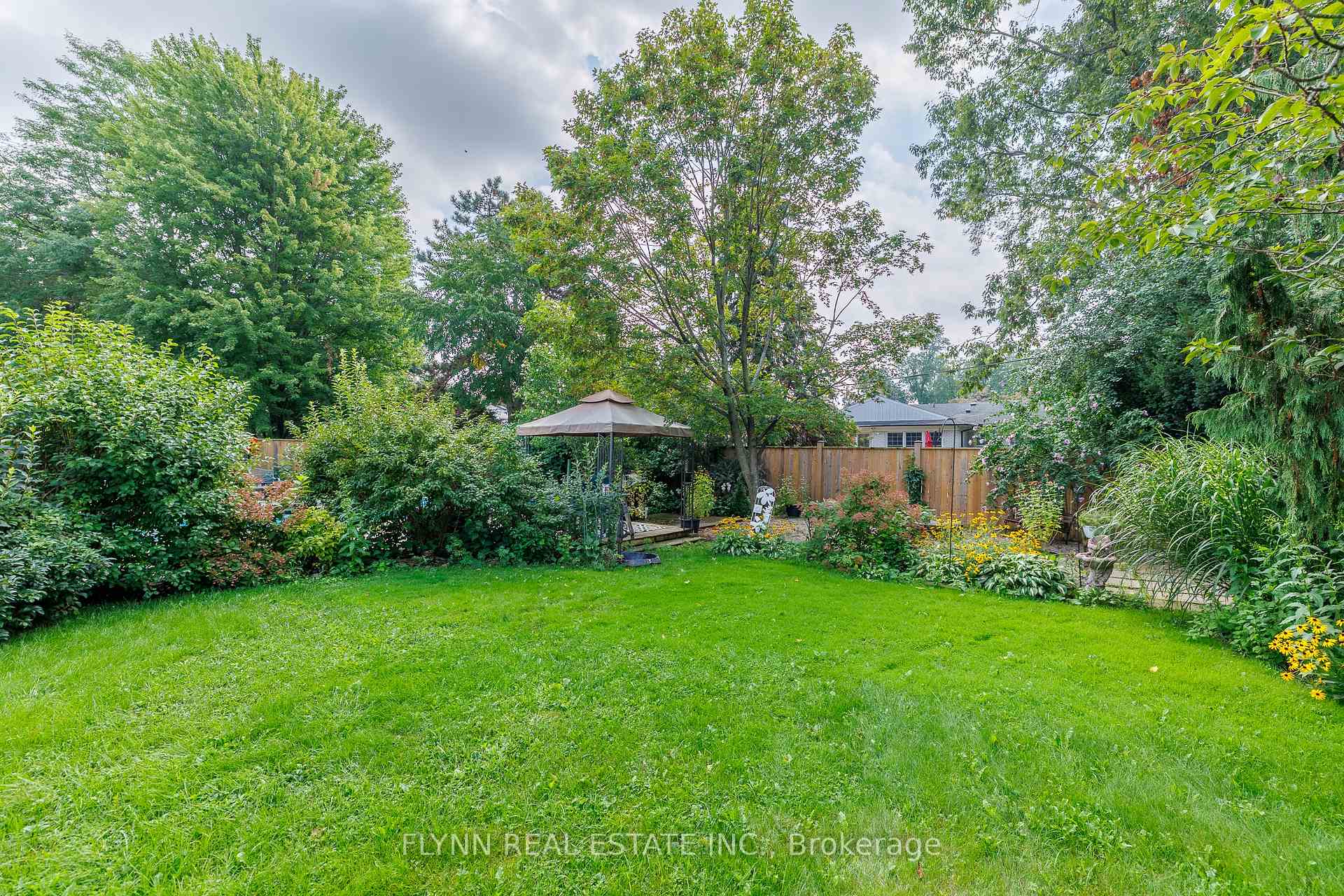 Photo 38 of 7260 McColl Drive, Niagara Falls, Casey — HOMEH