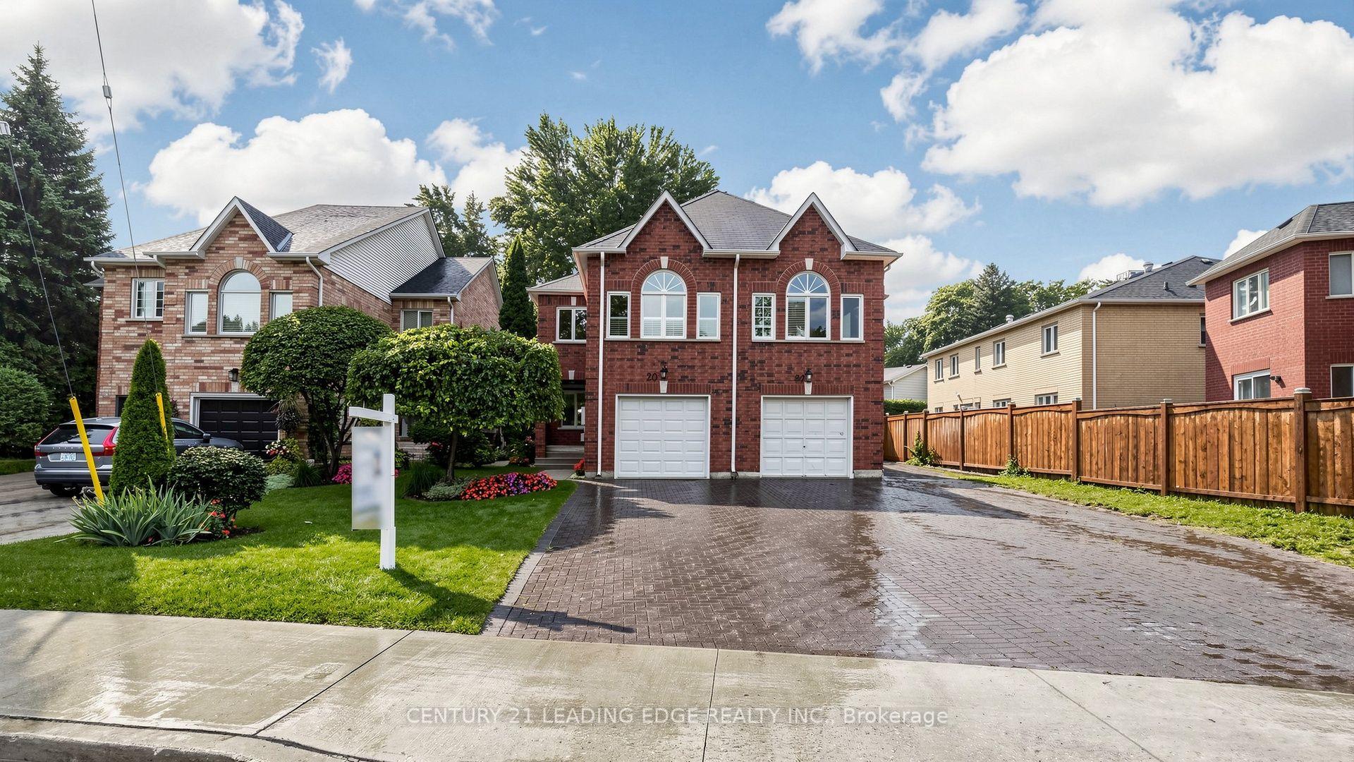 Photo 2 of 20 Sciberras Road, Markham, Unionville — HOMEH