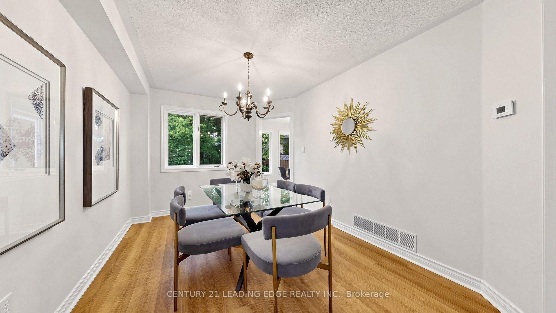 Photo 18 of 20 Sciberras Road, Markham, Unionville — HOMEH