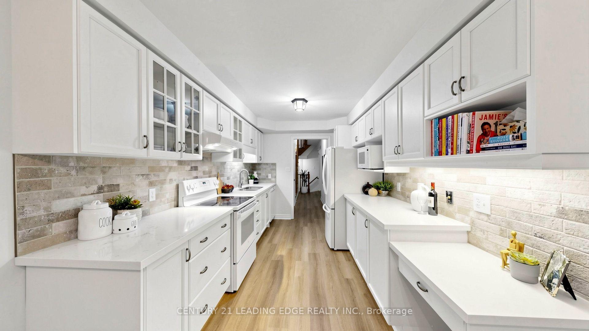 Photo 24 of 20 Sciberras Road, Markham, Unionville — HOMEH