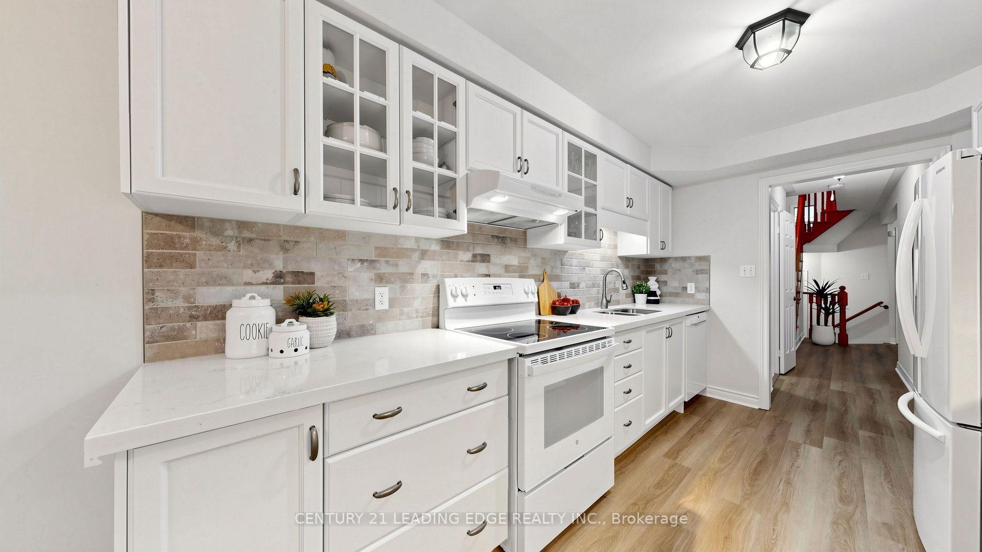 Photo 25 of 20 Sciberras Road, Markham, Unionville — HOMEH