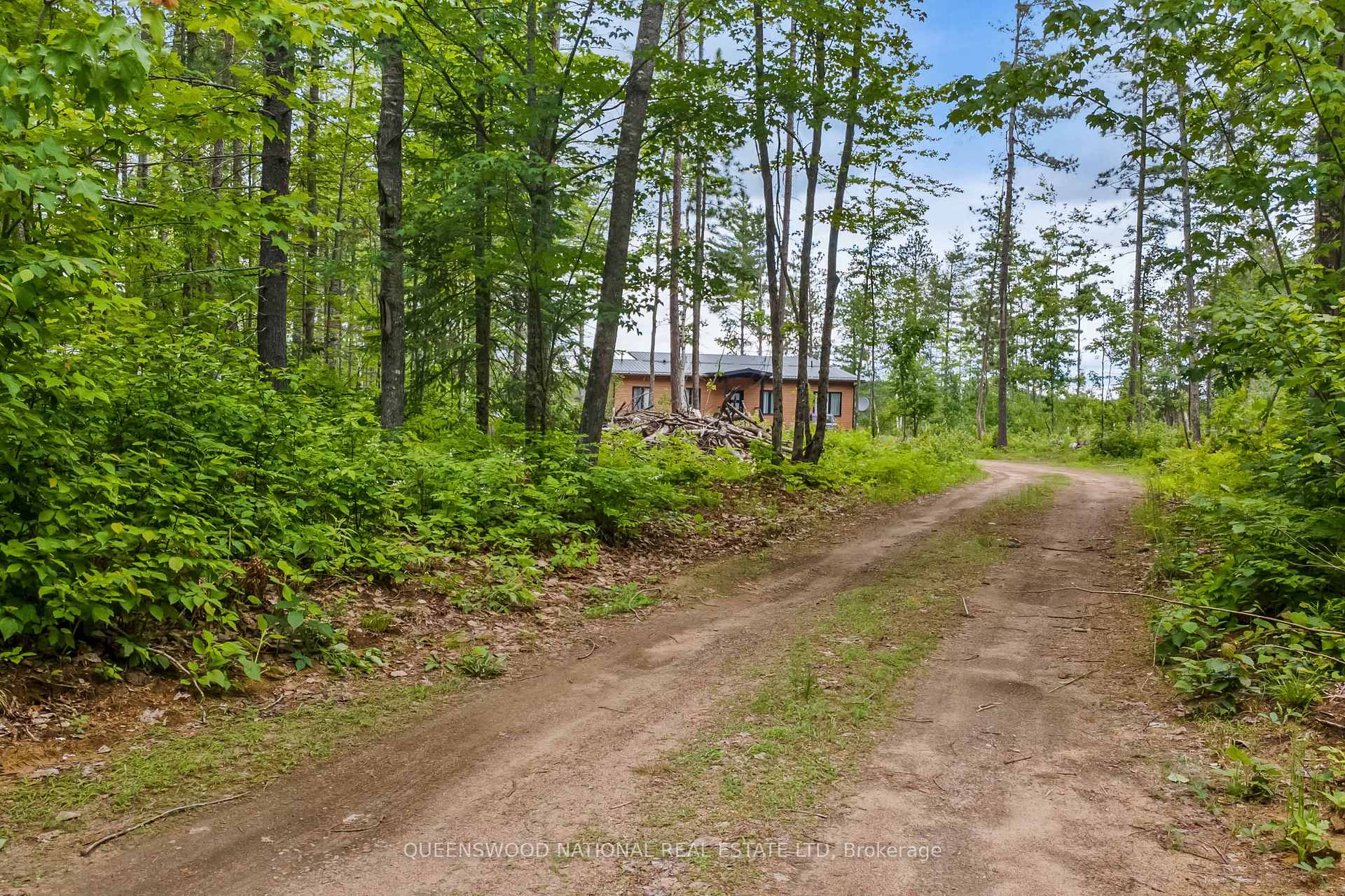 Photo 2 of 227 Grunwald Road, Madawaska Valley, Madawaska Valley — HOMEH