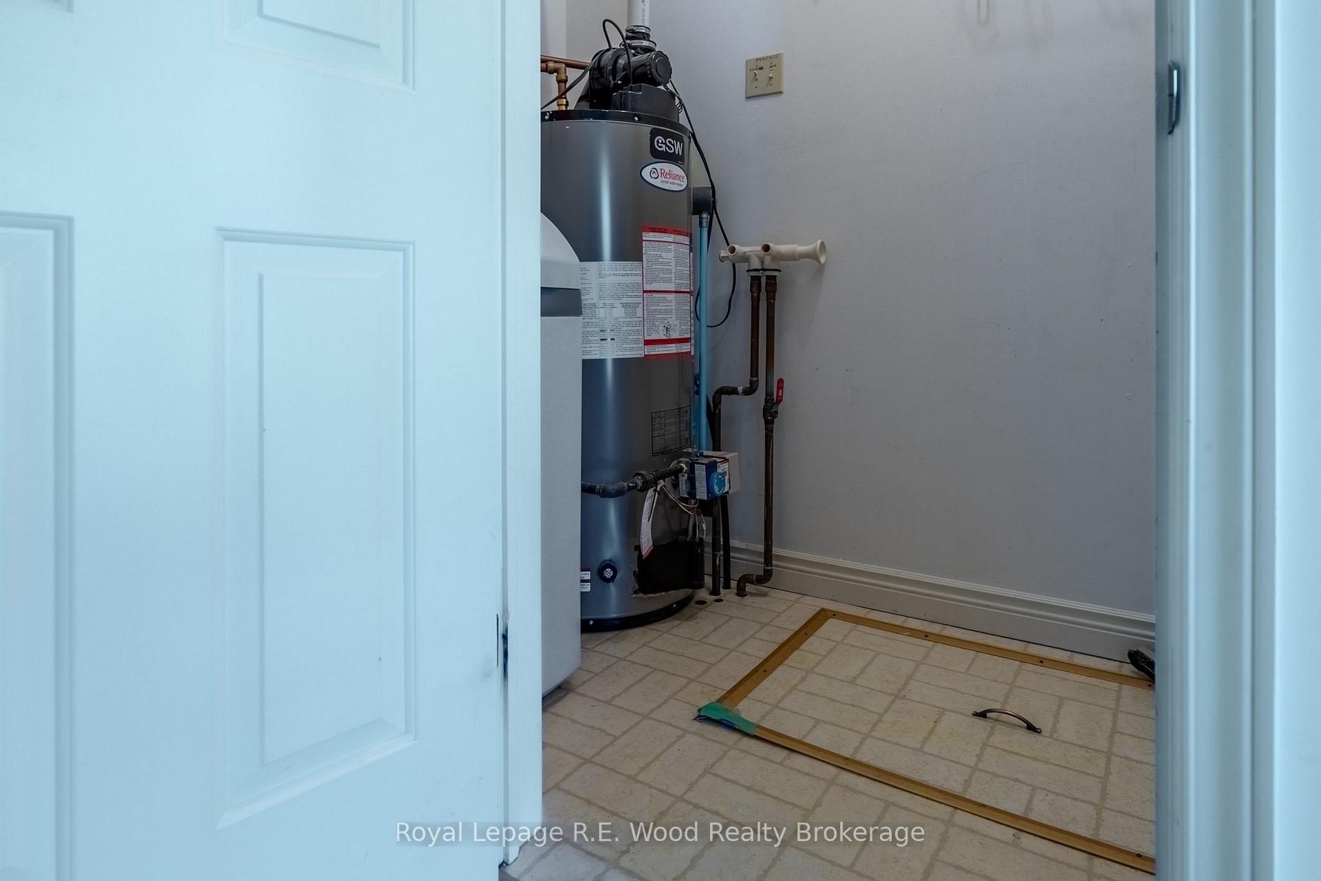 Photo 23 of 7 Seres Drive, Tillsonburg — HOMEH