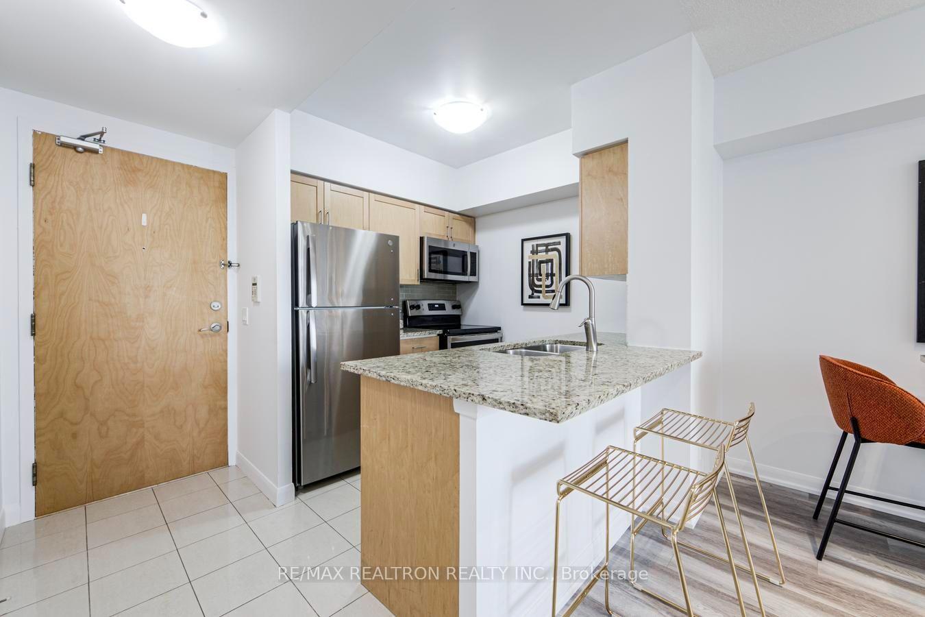 Photo 6 of Unit 1505, 4968 Yonge Street, North York, Lansing-Westgate — HOMEH