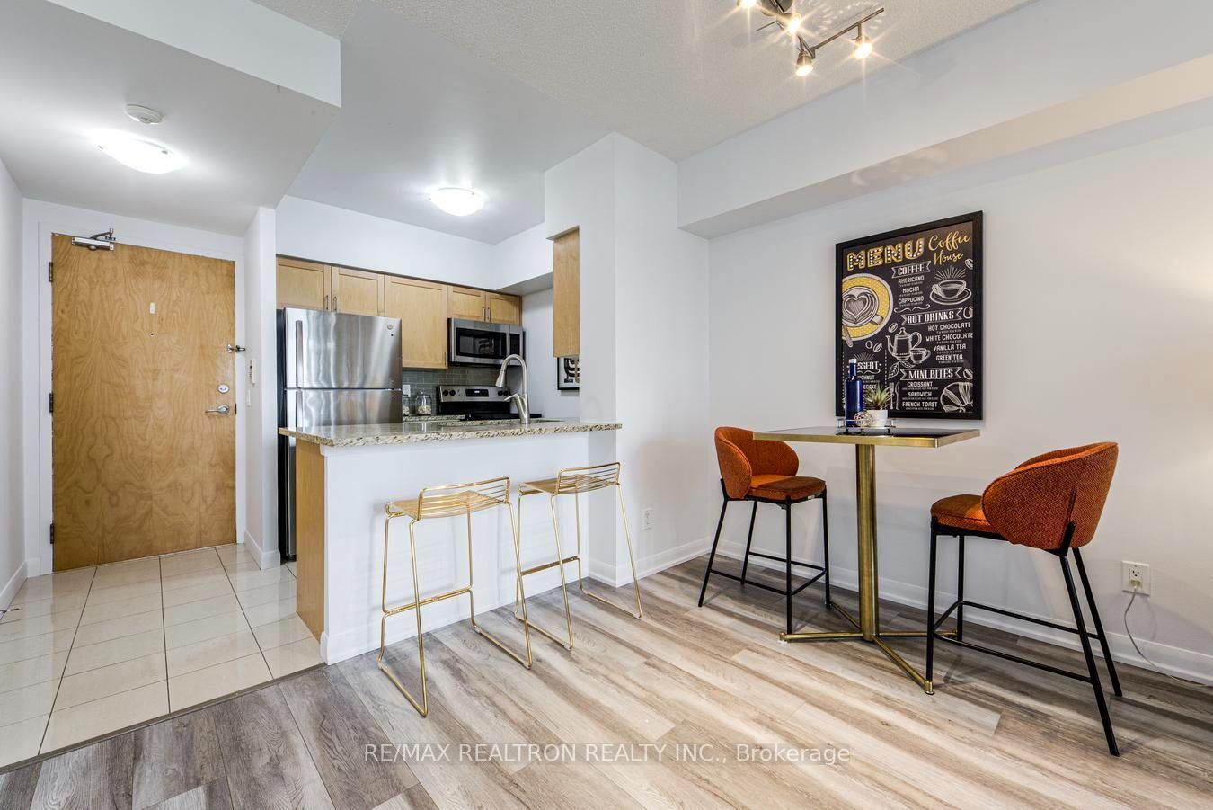 Photo 10 of Unit 1505, 4968 Yonge Street, North York, Lansing-Westgate — HOMEH