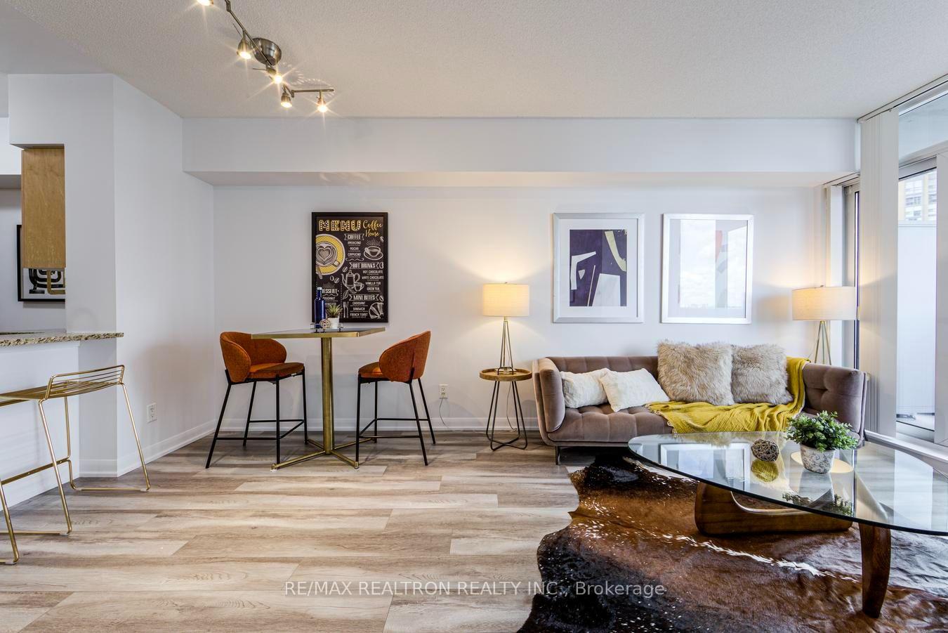 Photo 13 of Unit 1505, 4968 Yonge Street, North York, Lansing-Westgate — HOMEH