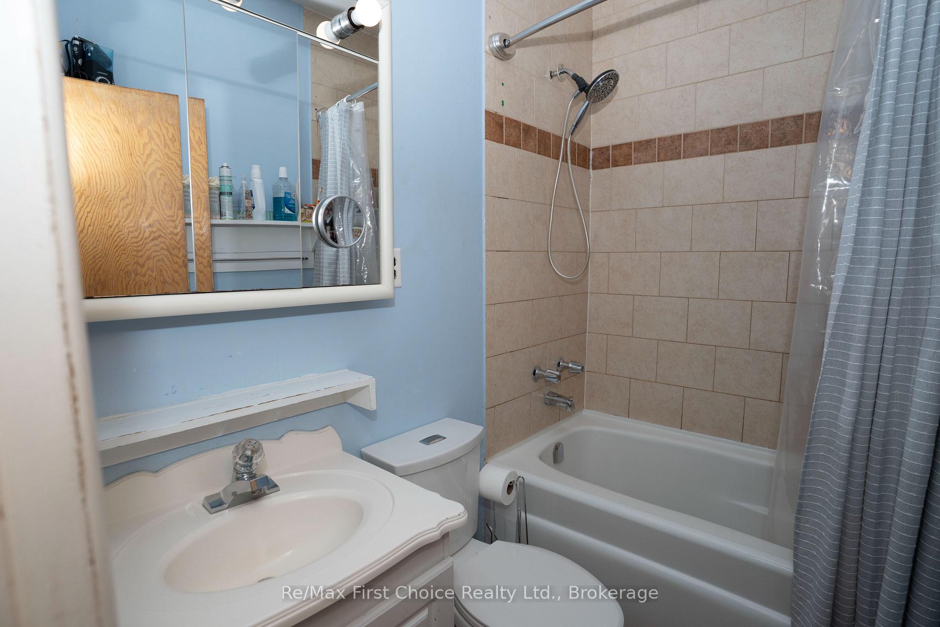 Photo 12 of 138 Rowand Street, Thunder Bay, East End — HOMEH